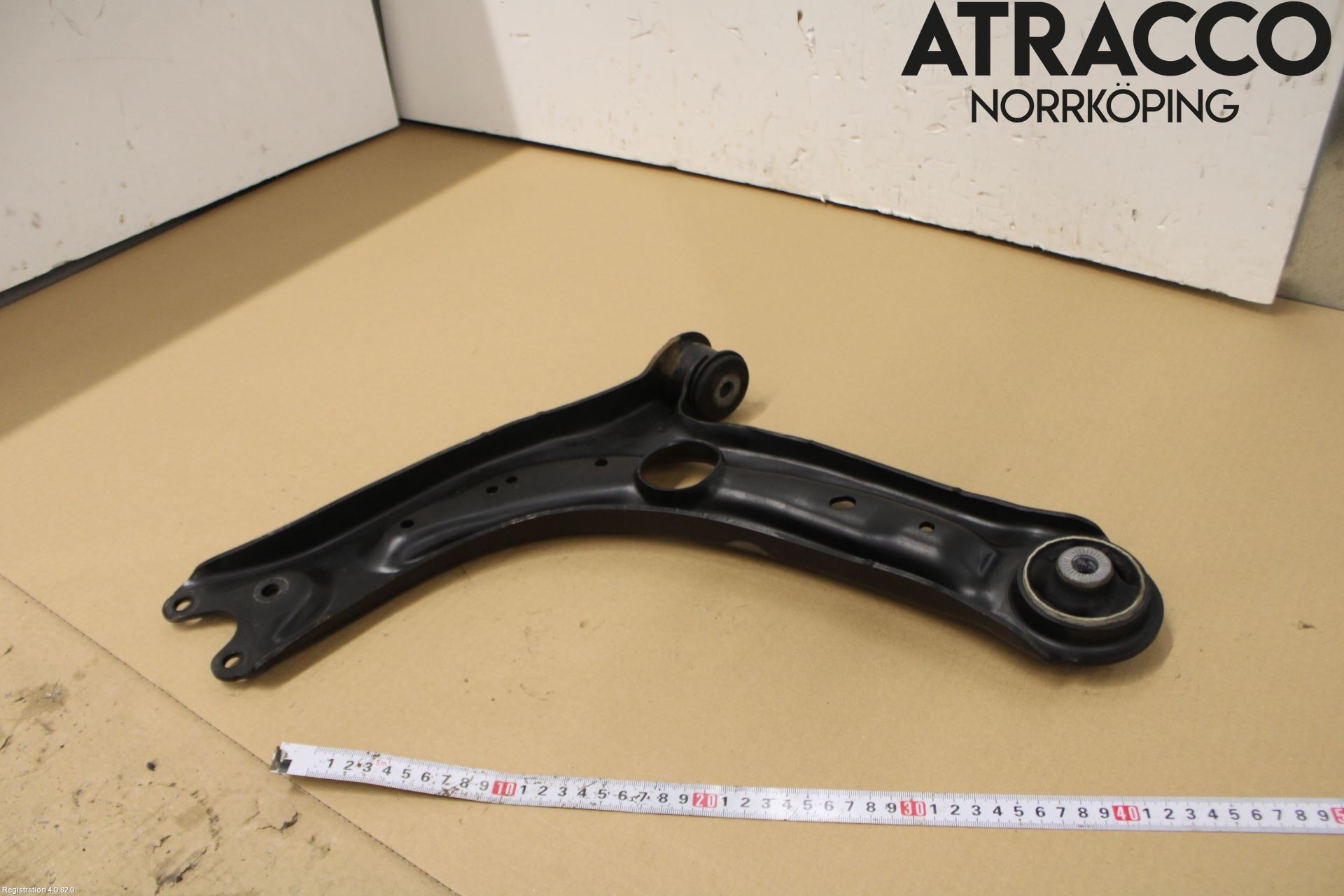 Volkswagen VW PASSAT 20-24 Bärarm Fram Undre Hö
