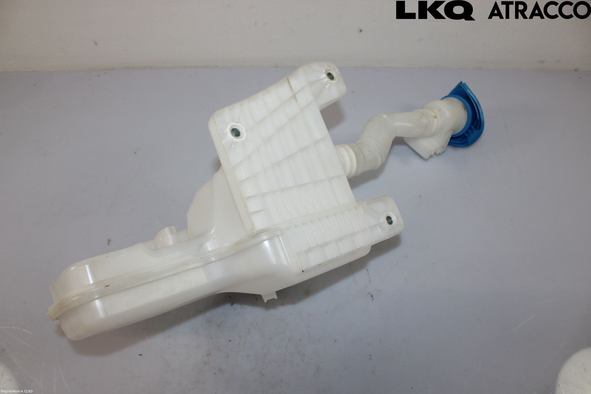 Volkswagen VW PASSAT 24- Spolartank Vindruta