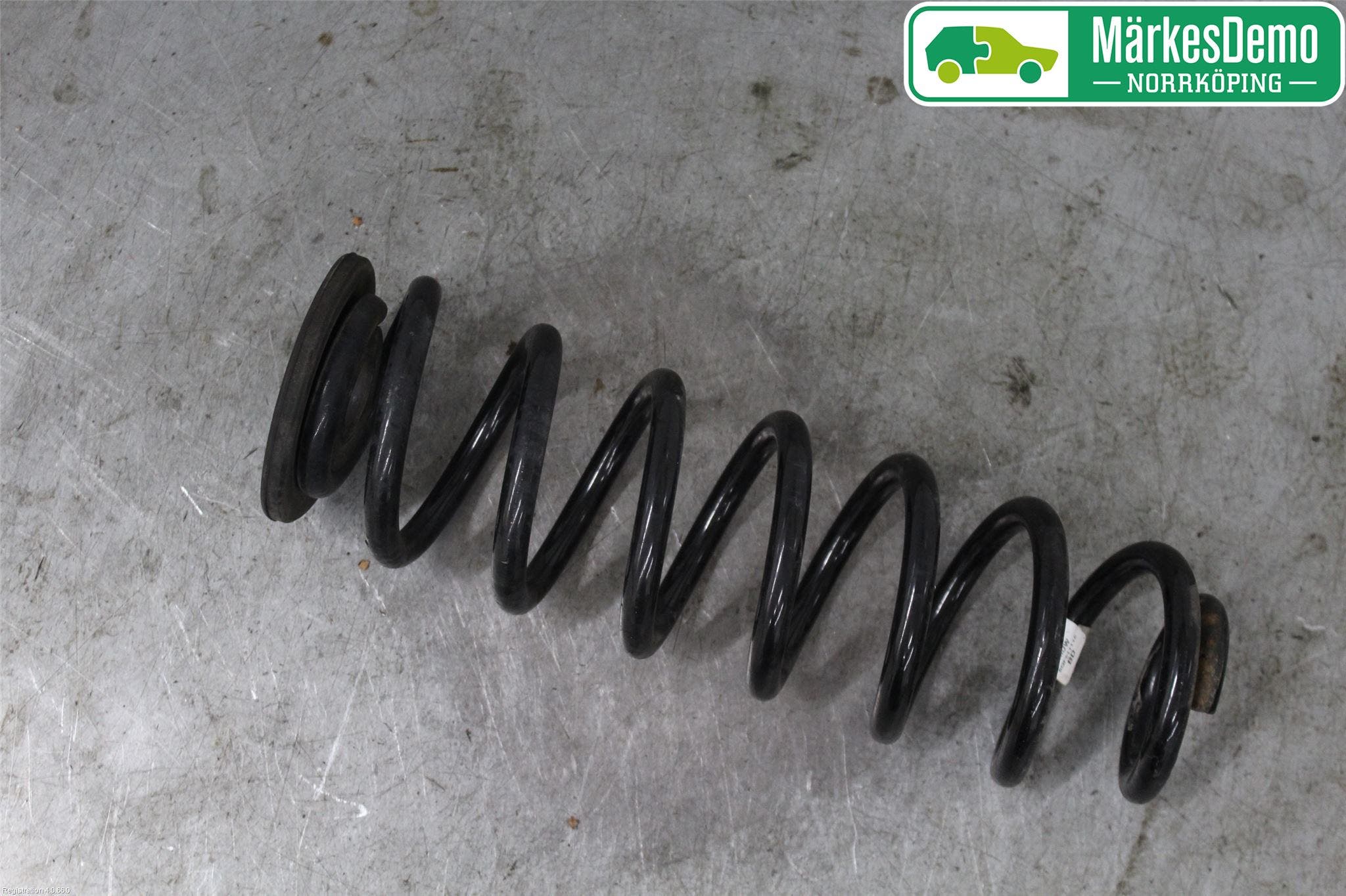 Volkswagen VW TIGUAN 16-24 Fjäder Bak