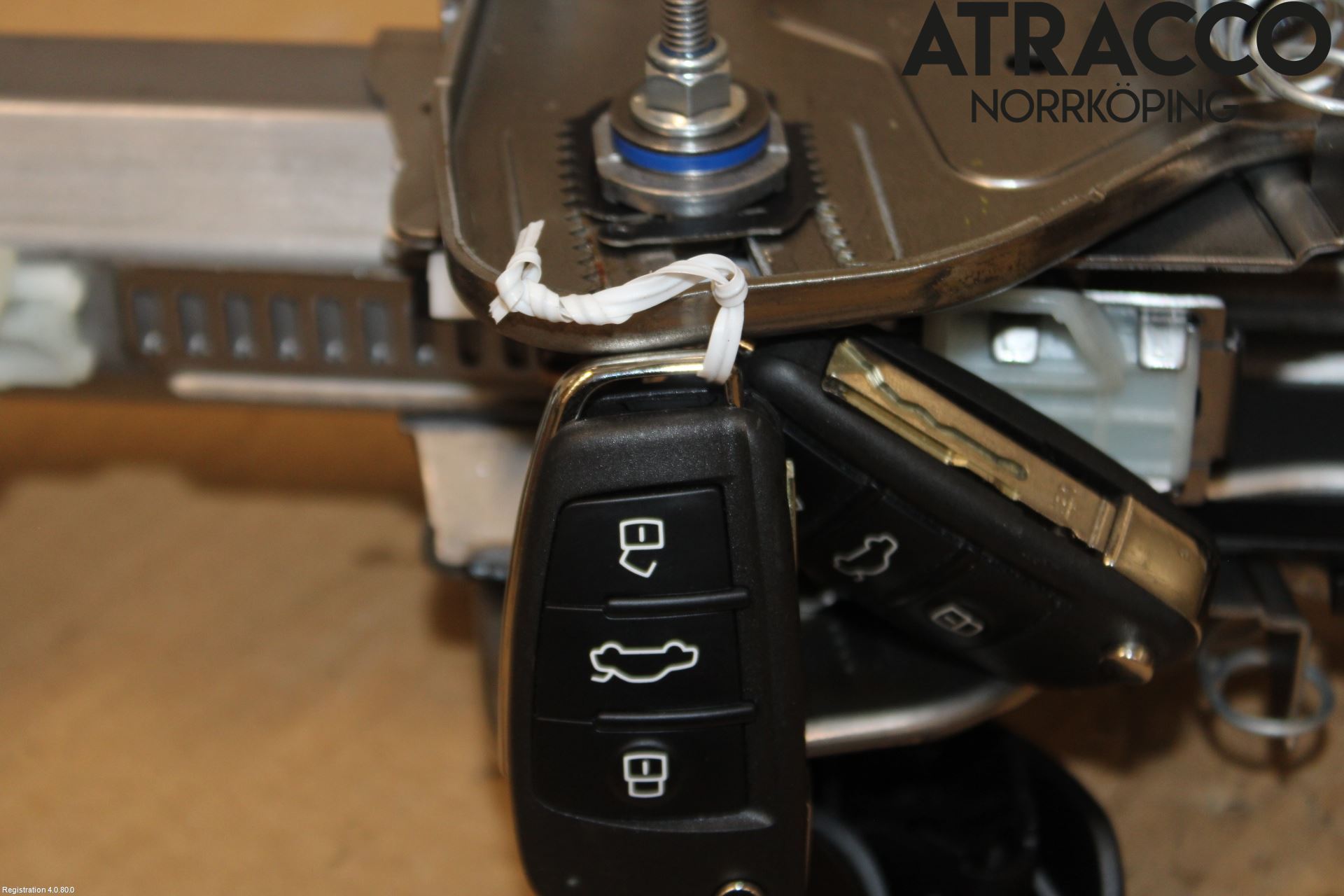 Audi Q3 F3 19- Rattaxelagg Justerbart