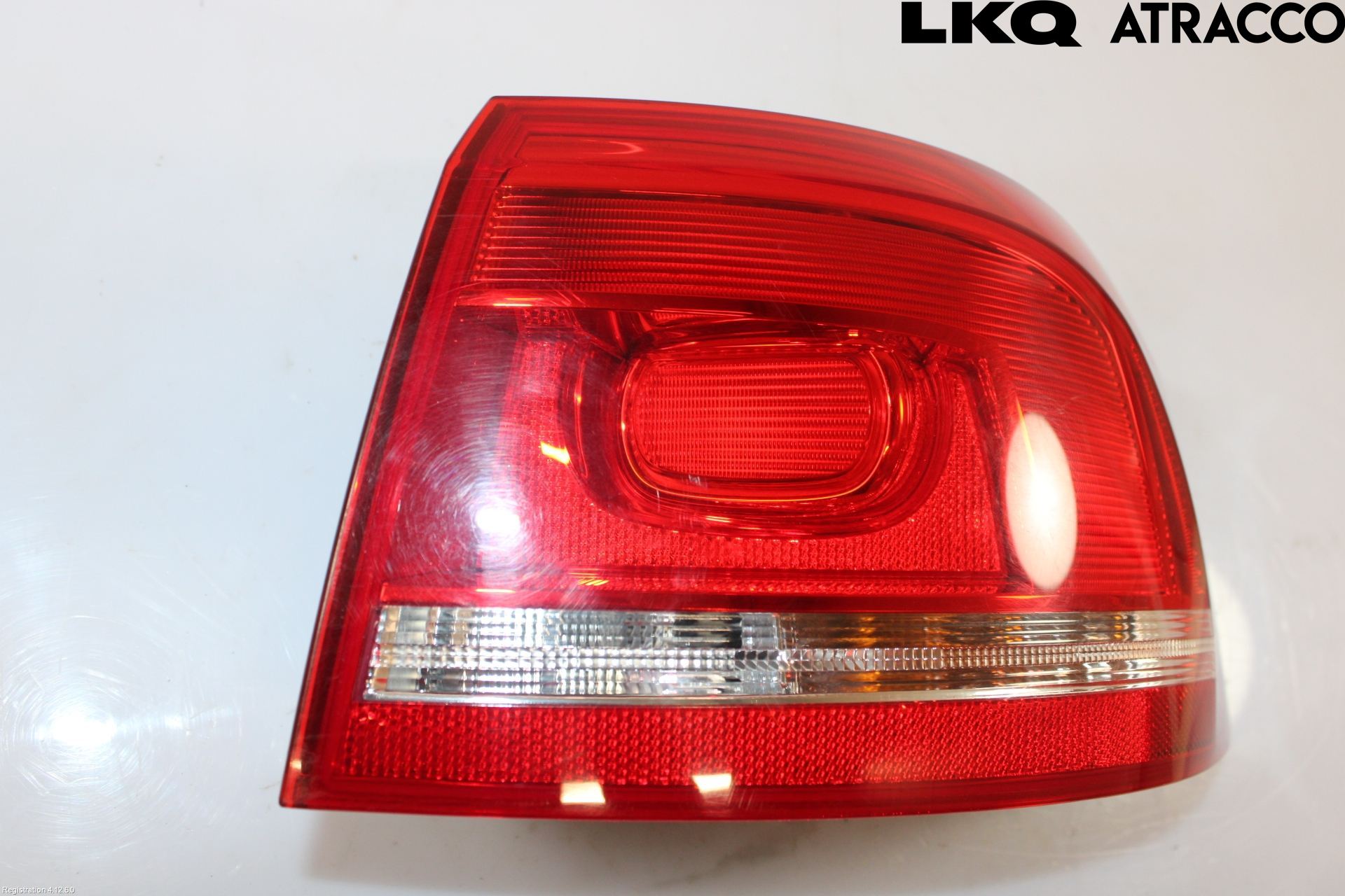 Volkswagen VW PASSAT 11-14 Bakljus Höger