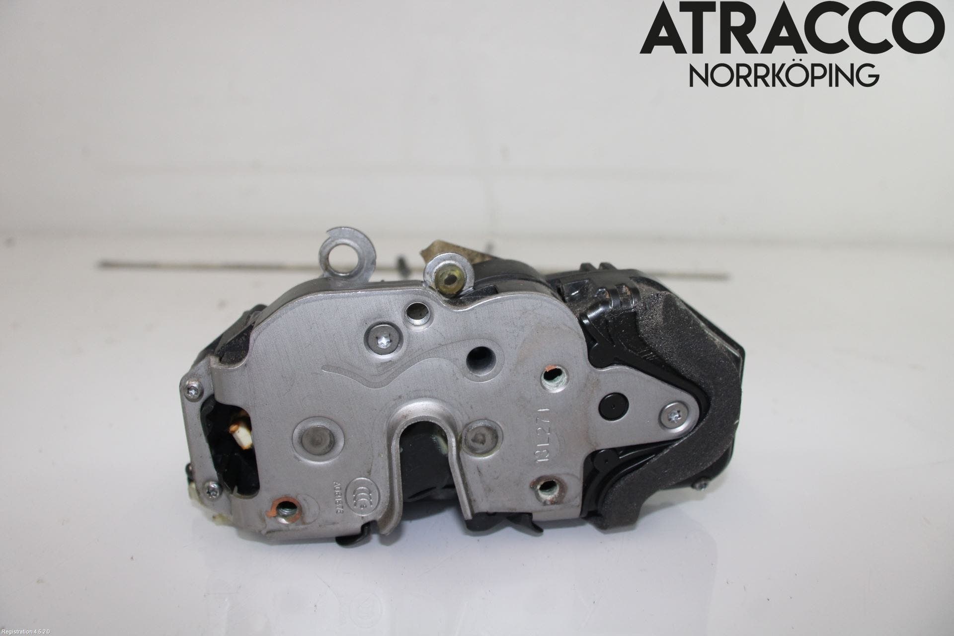 Opel ASTRA J 10-15 Låskista-Dörrlås