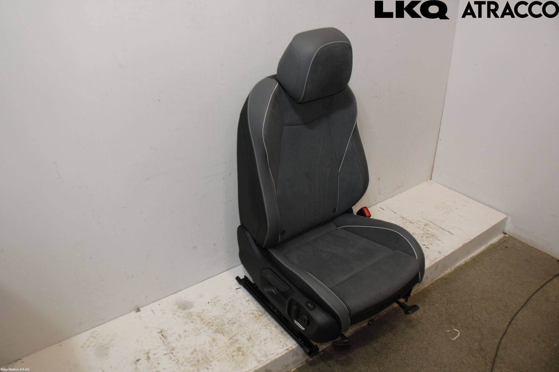 Volkswagen VW PASSAT 24- Inredning Stol Fram Hö
