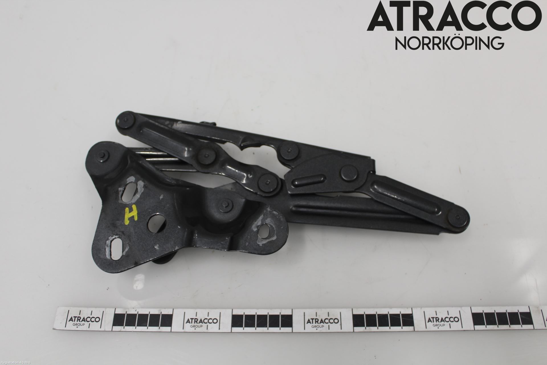 Volvo 940 91-98 Huvgångjärn