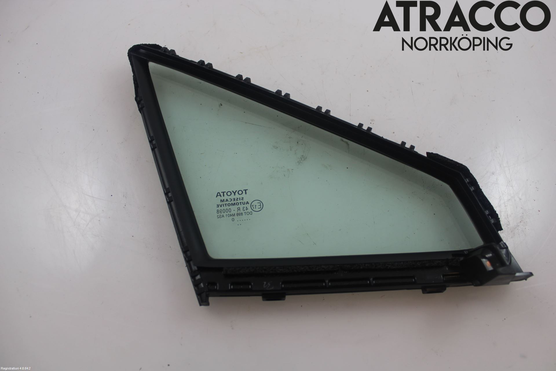 Toyota C-HR 16-23 Dörruta Fram Lilla Vä