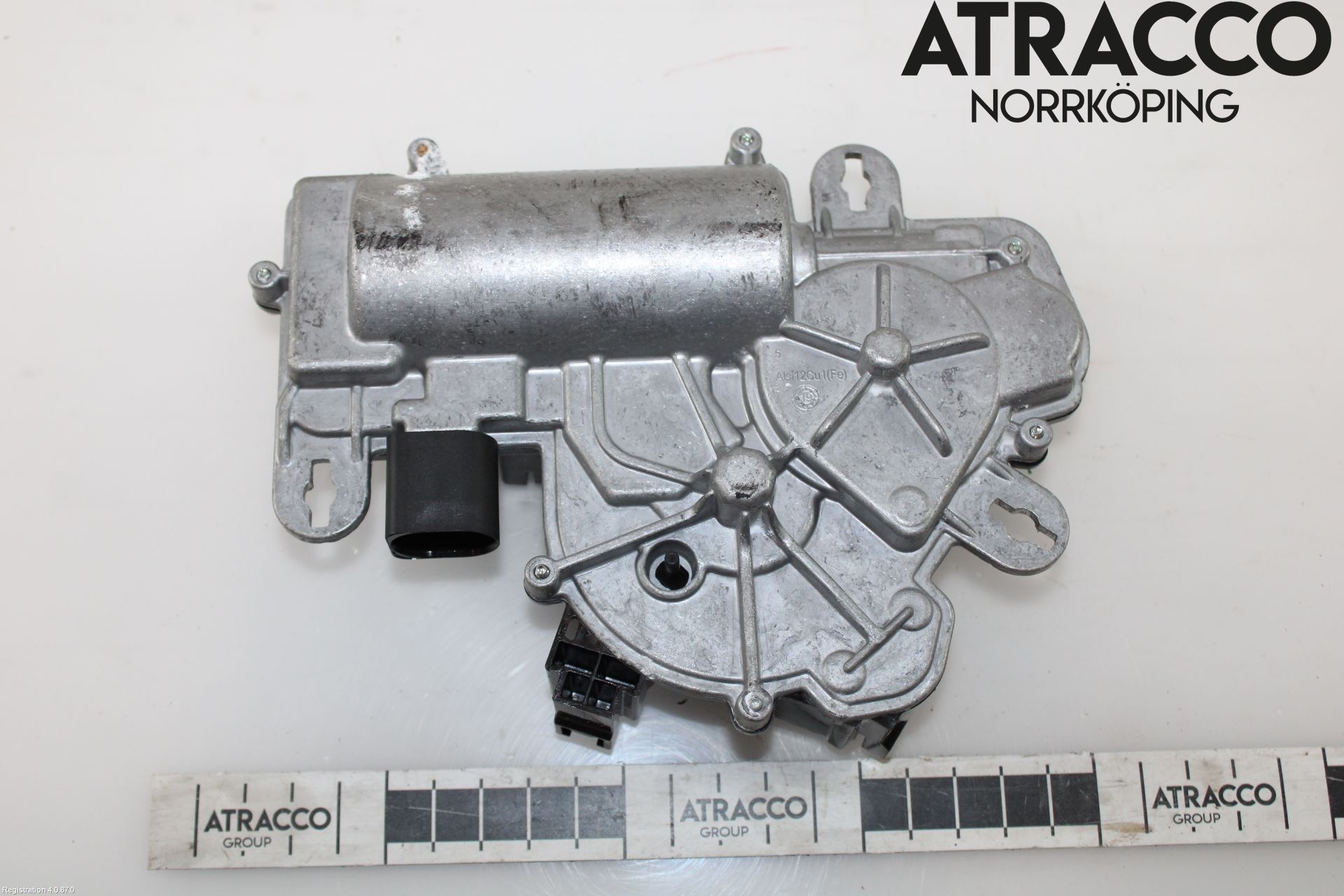 Audi Q3 F3 19- Bakluckeöppnare Automatisk