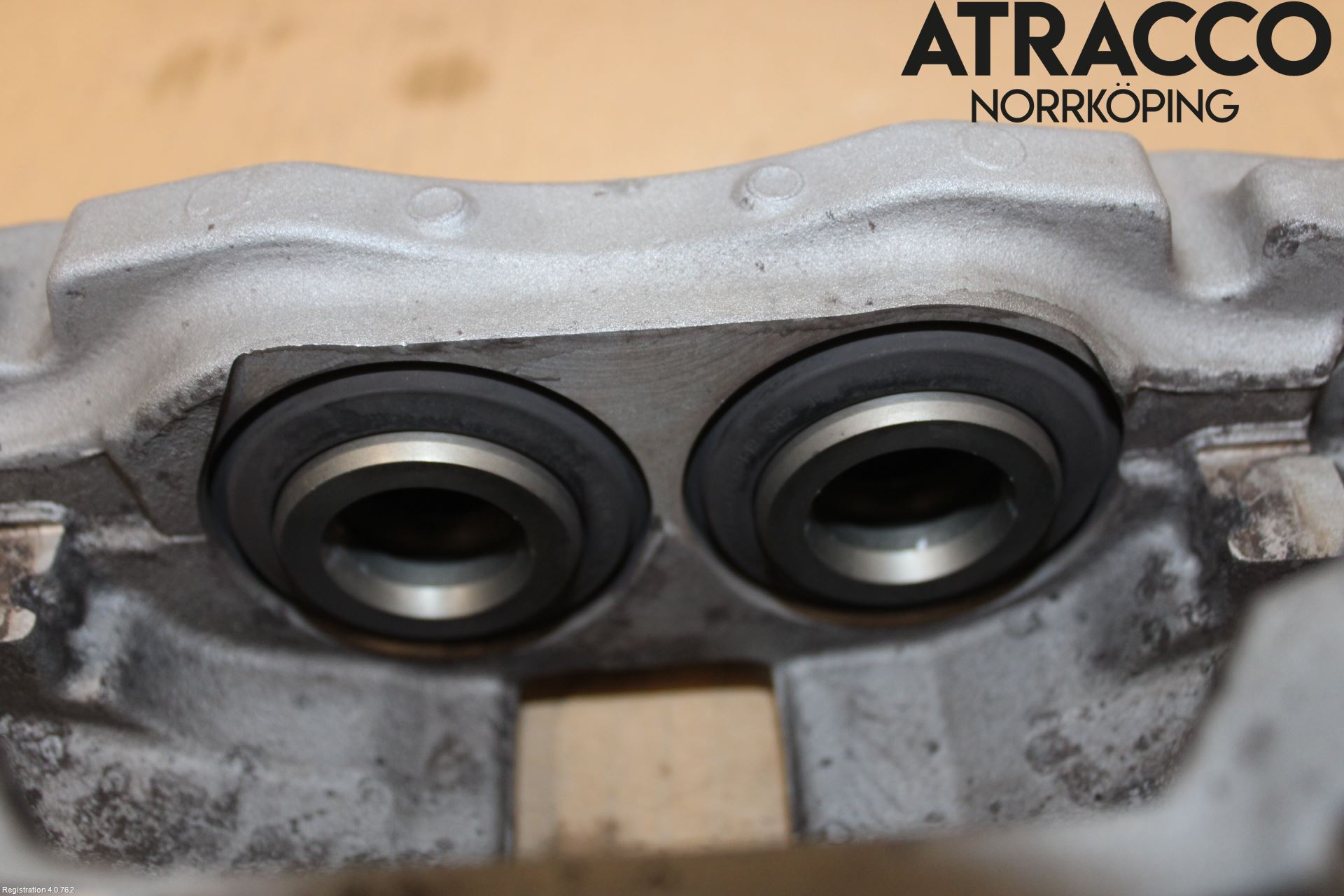 Audi A6 F2/C8 19- Bromsok Fram Höger