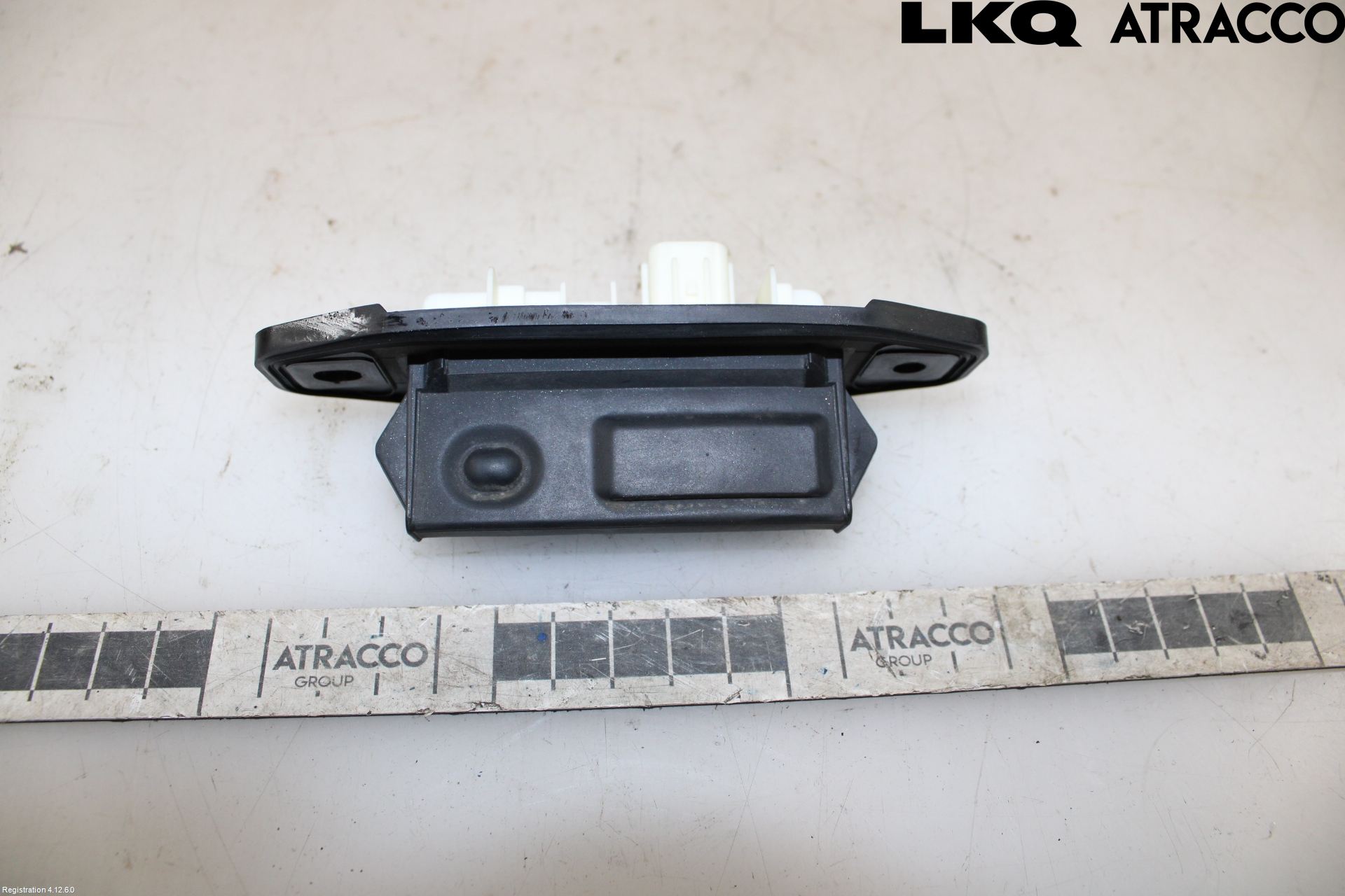 Toyota COROLLA 19- Bakluckehandtag