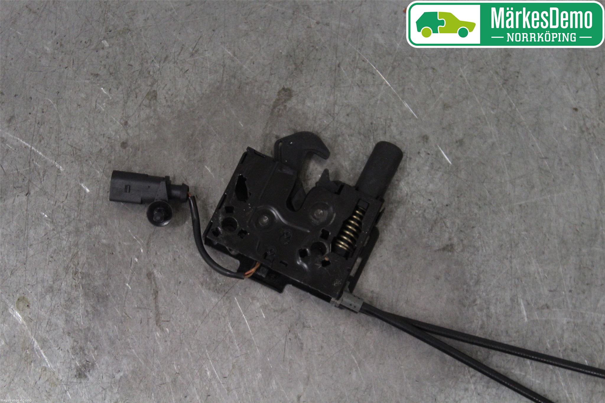 Skoda SUPERB 16-24 Huvlås