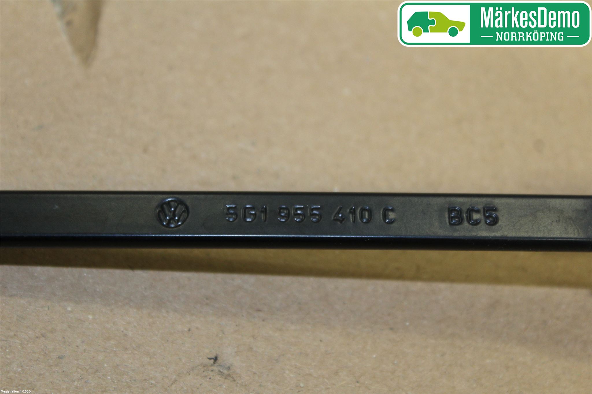 Volkswagen VW GOLF / E-GOLF VII 13-20 Torkararm Armar Vindruta