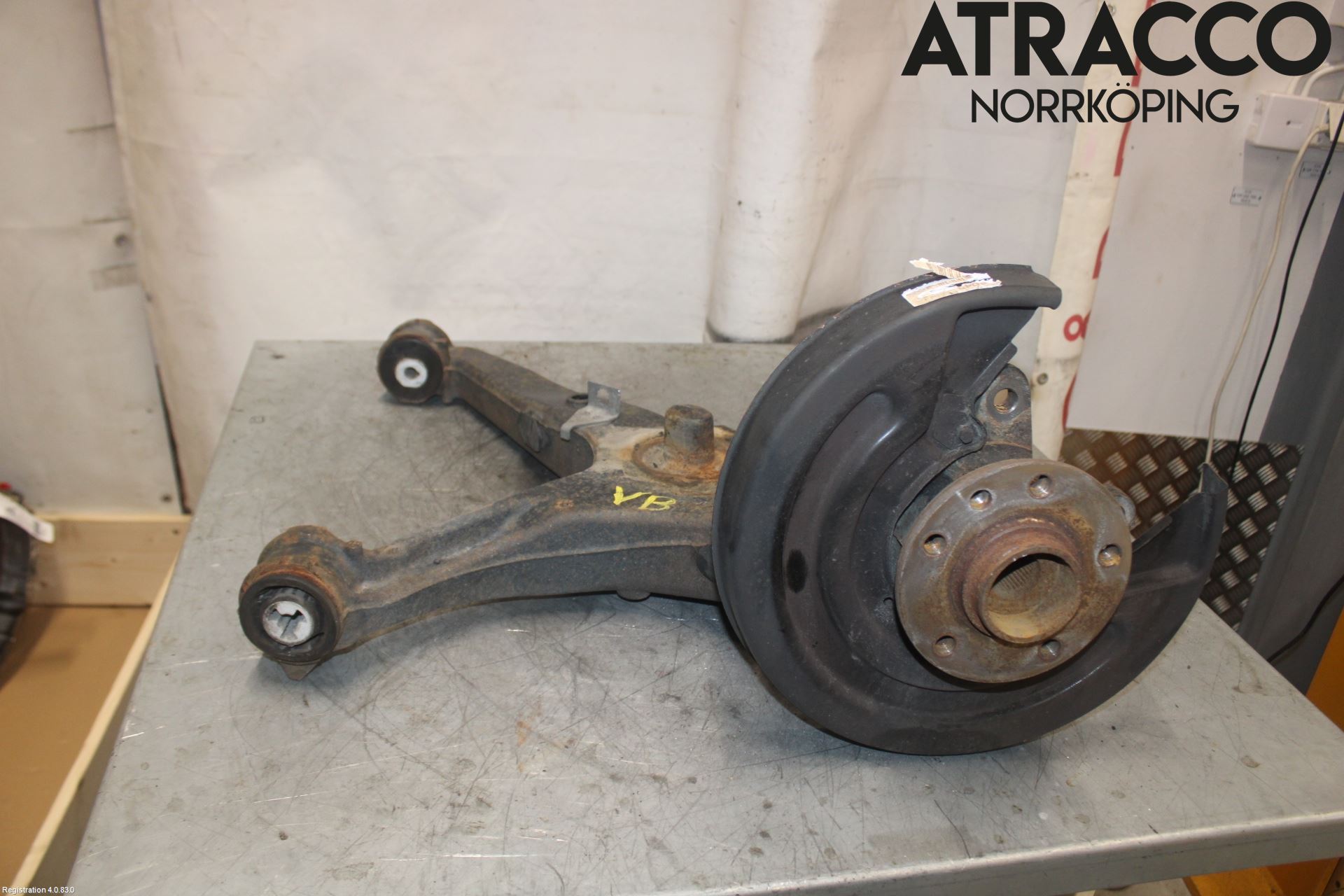 Volkswagen VW TRANSP/CARAVELLE (T6) 16-22 Bärarm Bak Vänster