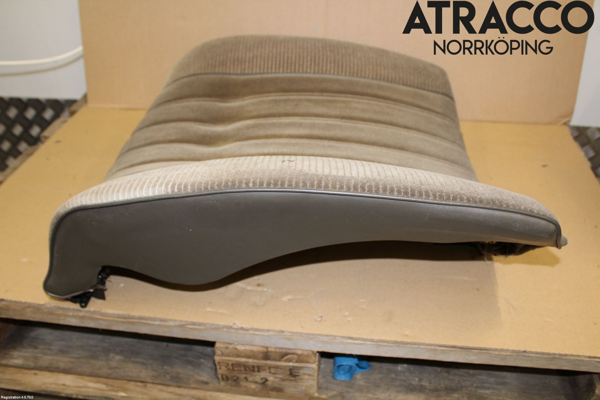 BMW 7 E23      77-86 Inredning Ryggdyna Bak