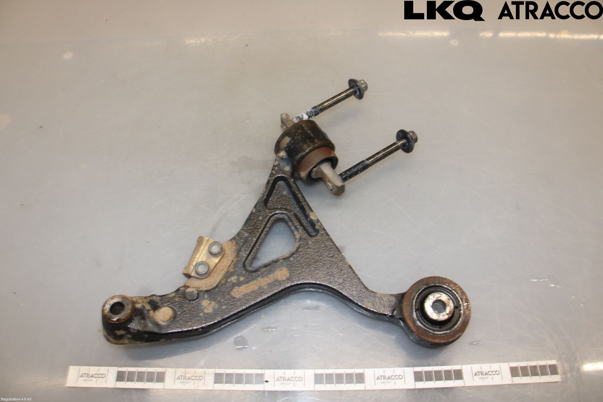 Volvo V70 05-08 Bärarm Fram Undre Hö