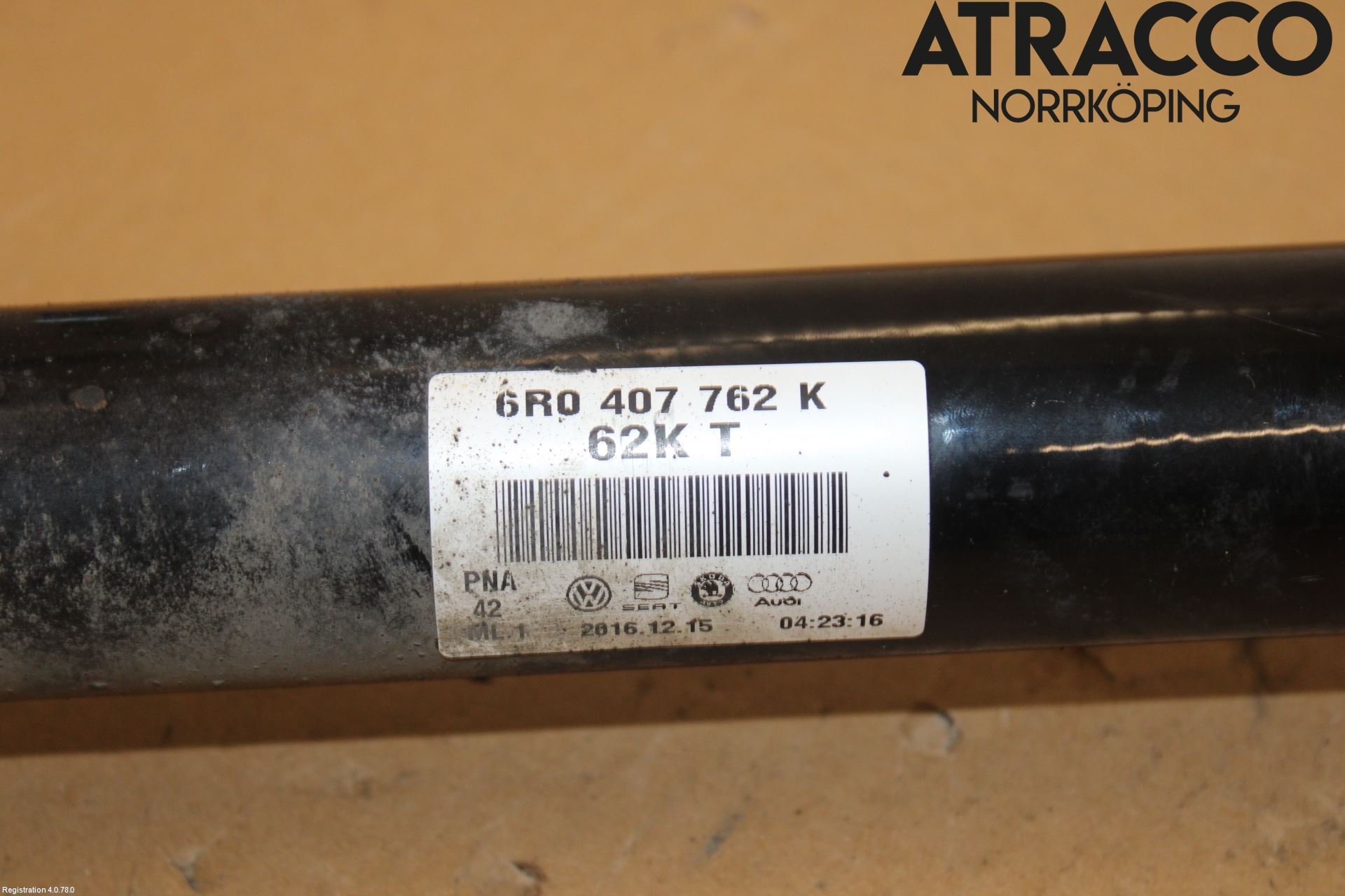 Volkswagen VW POLO 10-17 Drivaxel Fram Höger