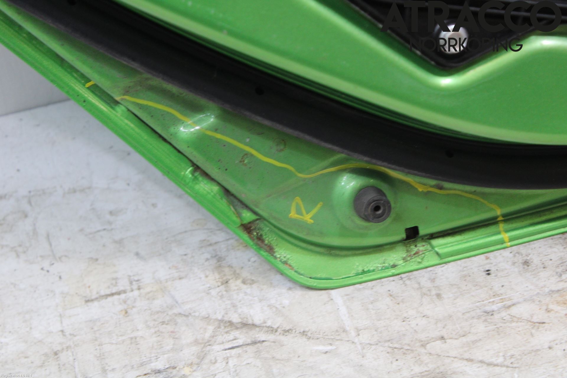 Mazda 2 (DE) 08-15 Dörr Bak Vänster