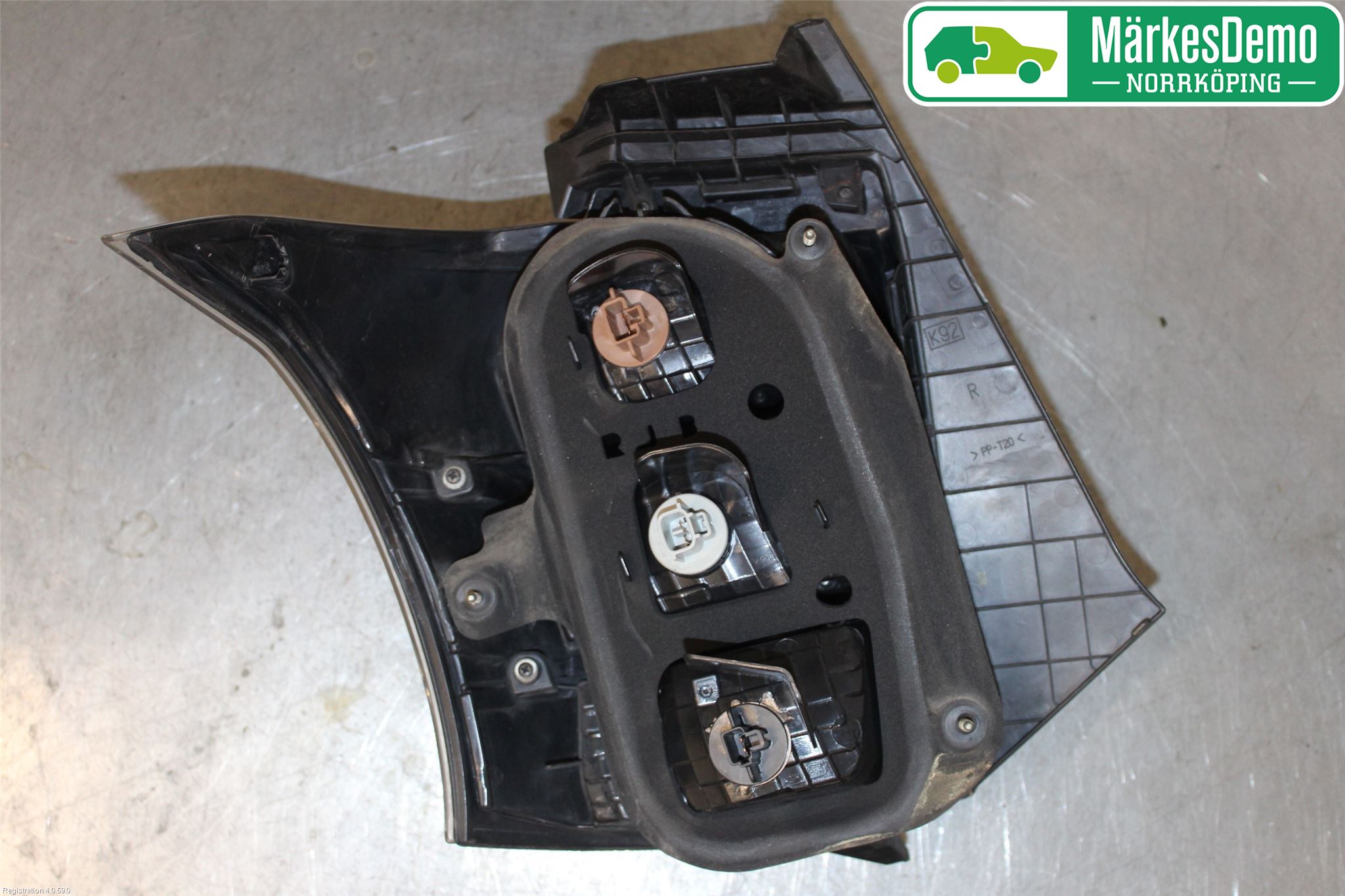 Toyota iQ Bakljus Höger