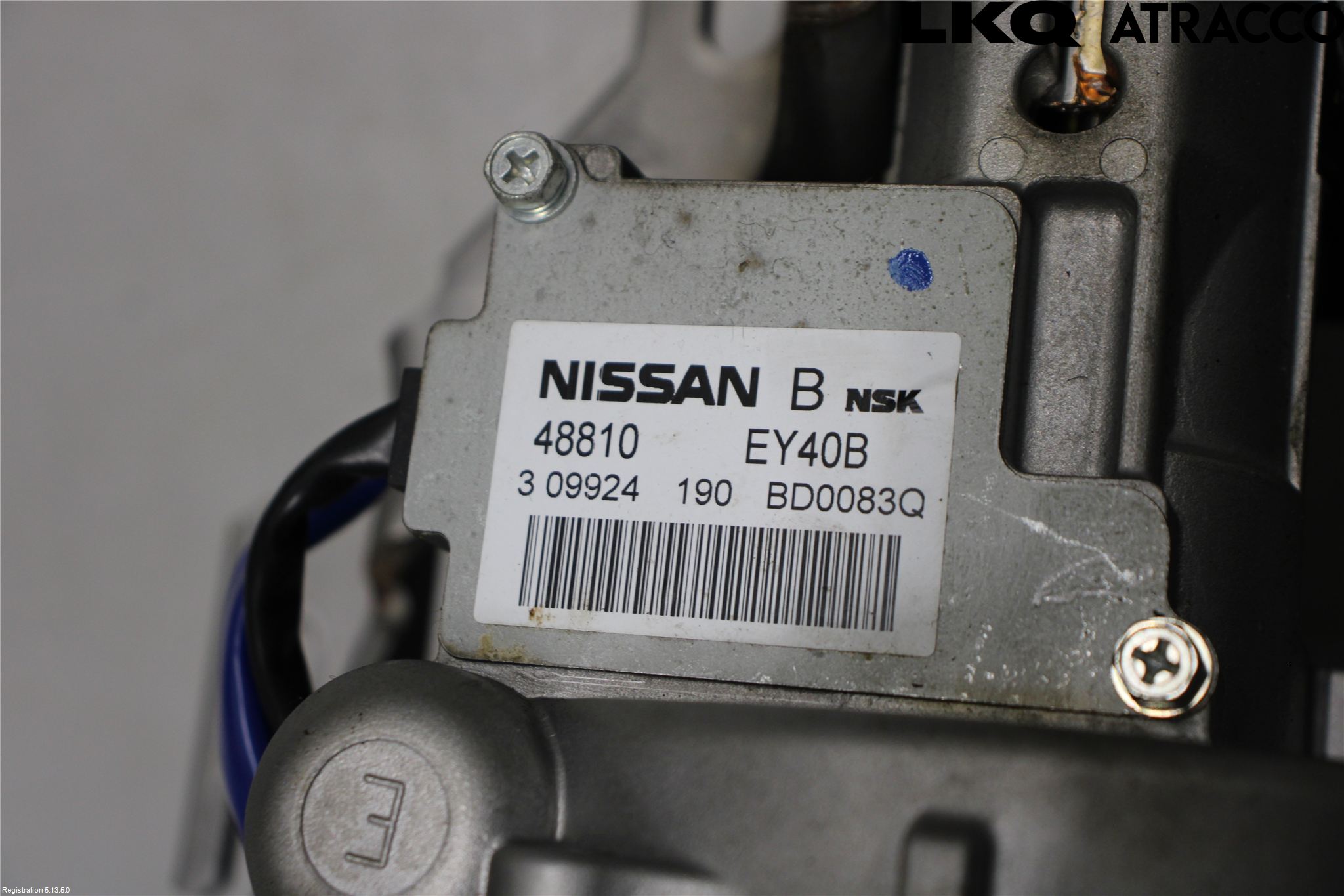 Nissan QASHQAI+2  08-10 Rattaxelagg Justerbart