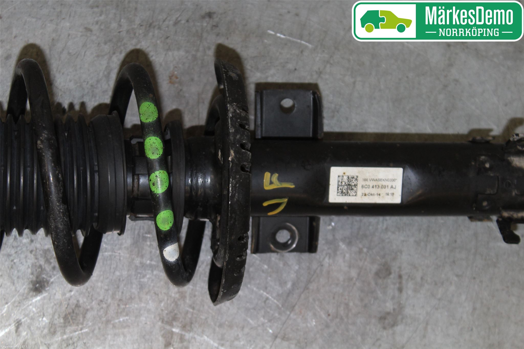 Volkswagen VW POLO 10-17 Fjäderben Fram Vänster