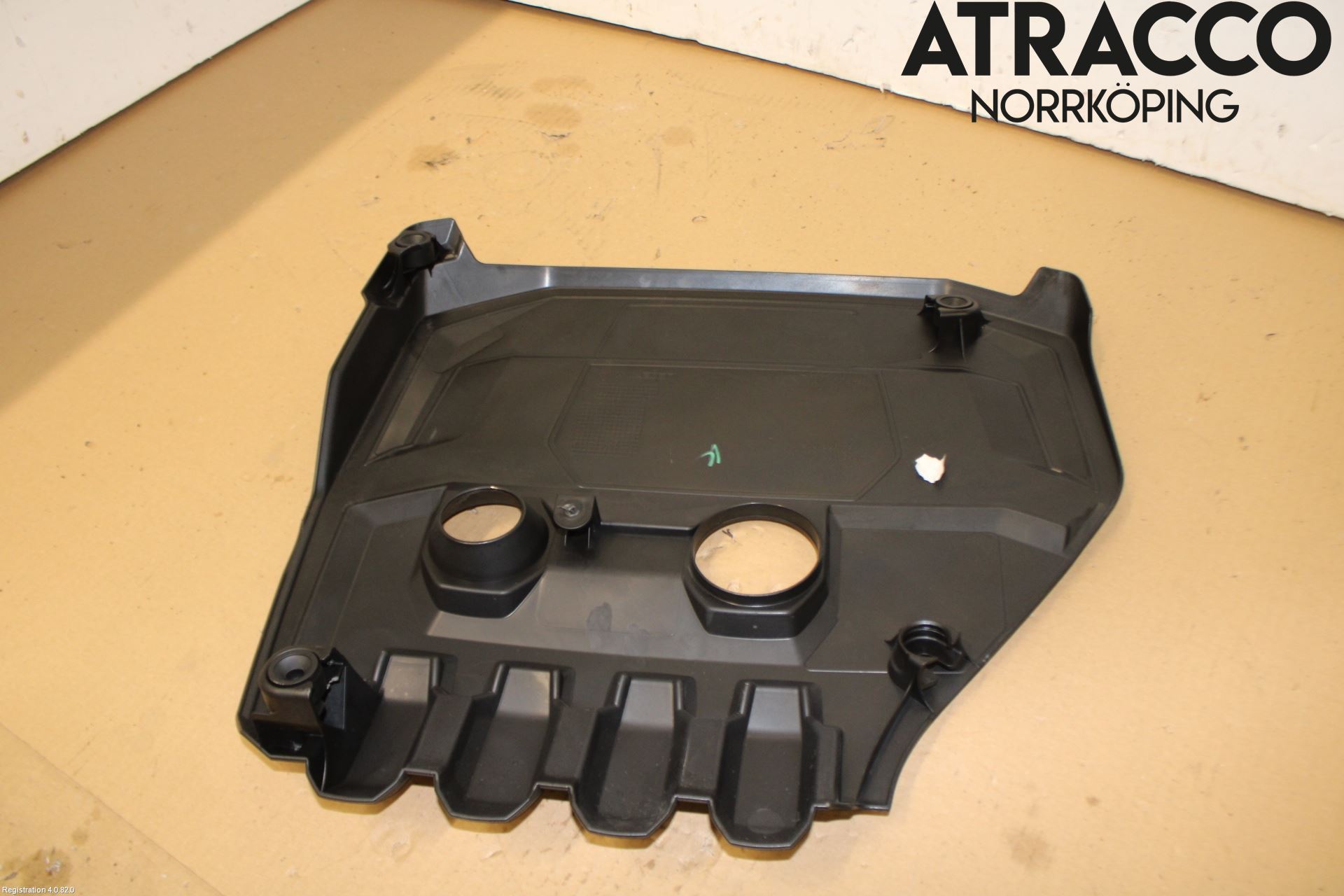 Volkswagen VW GOLF / E-GOLF VIII 20- Motorkåpa