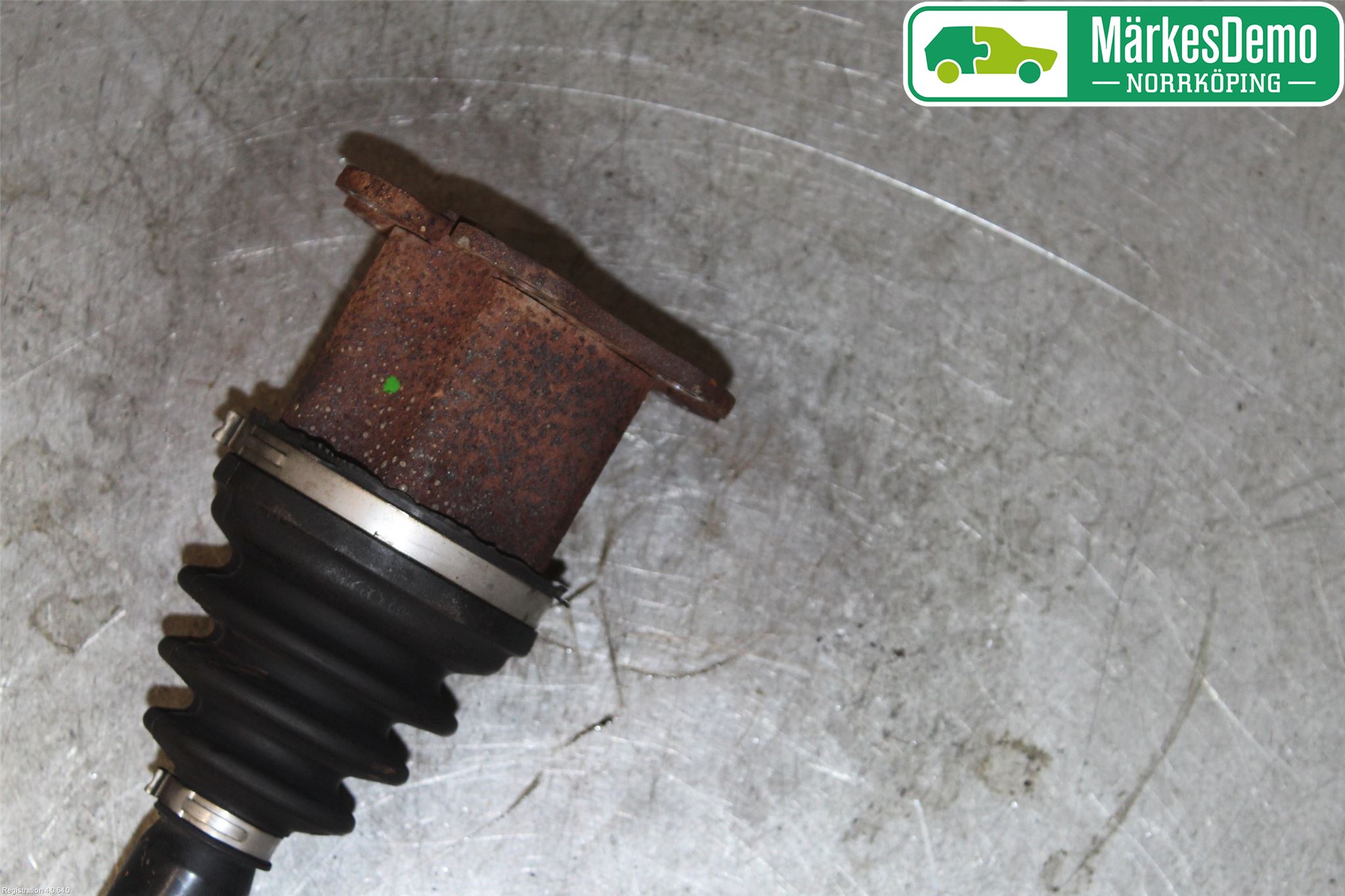 Audi A6/S6     05-11 Drivaxel Fram Höger