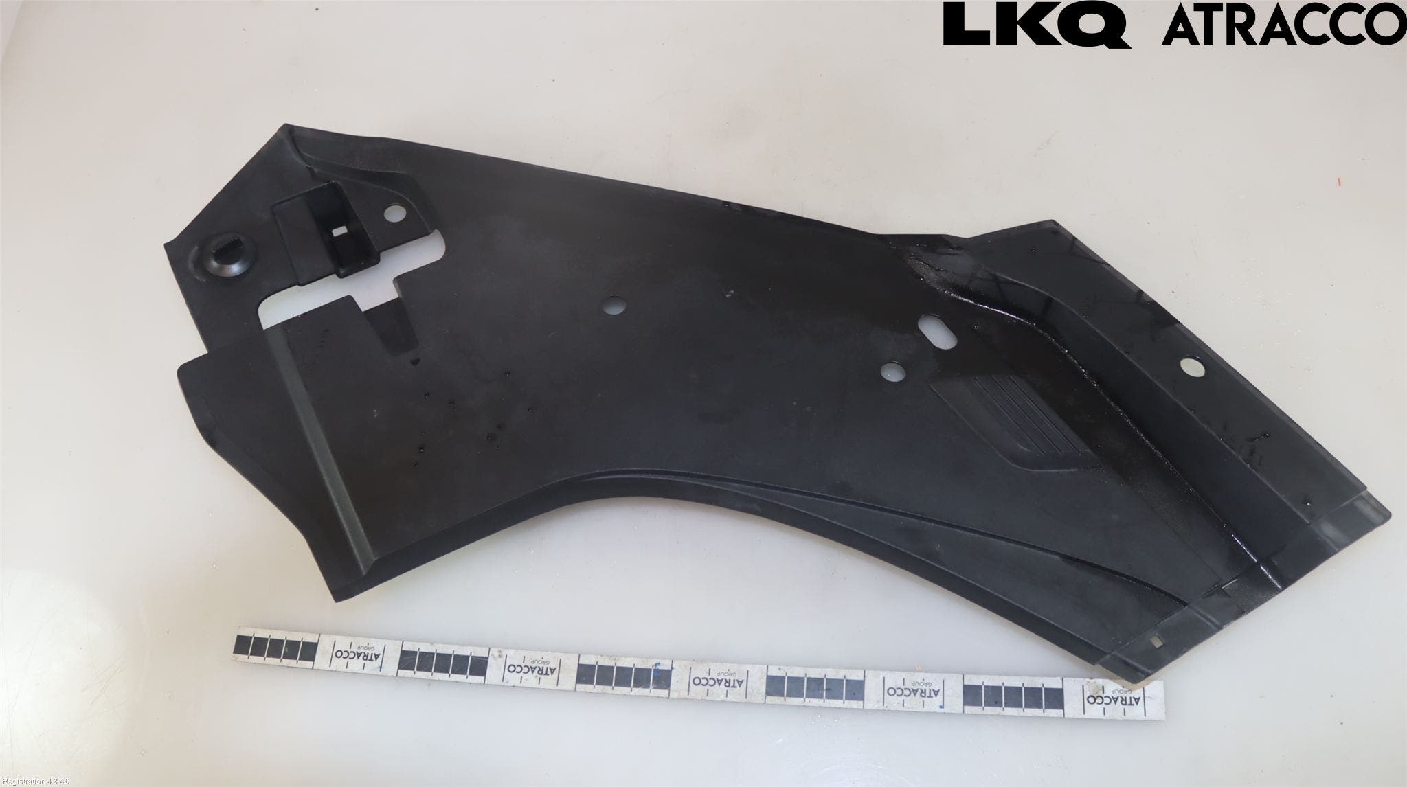 Audi Q7/SQ7 Täckplast Front