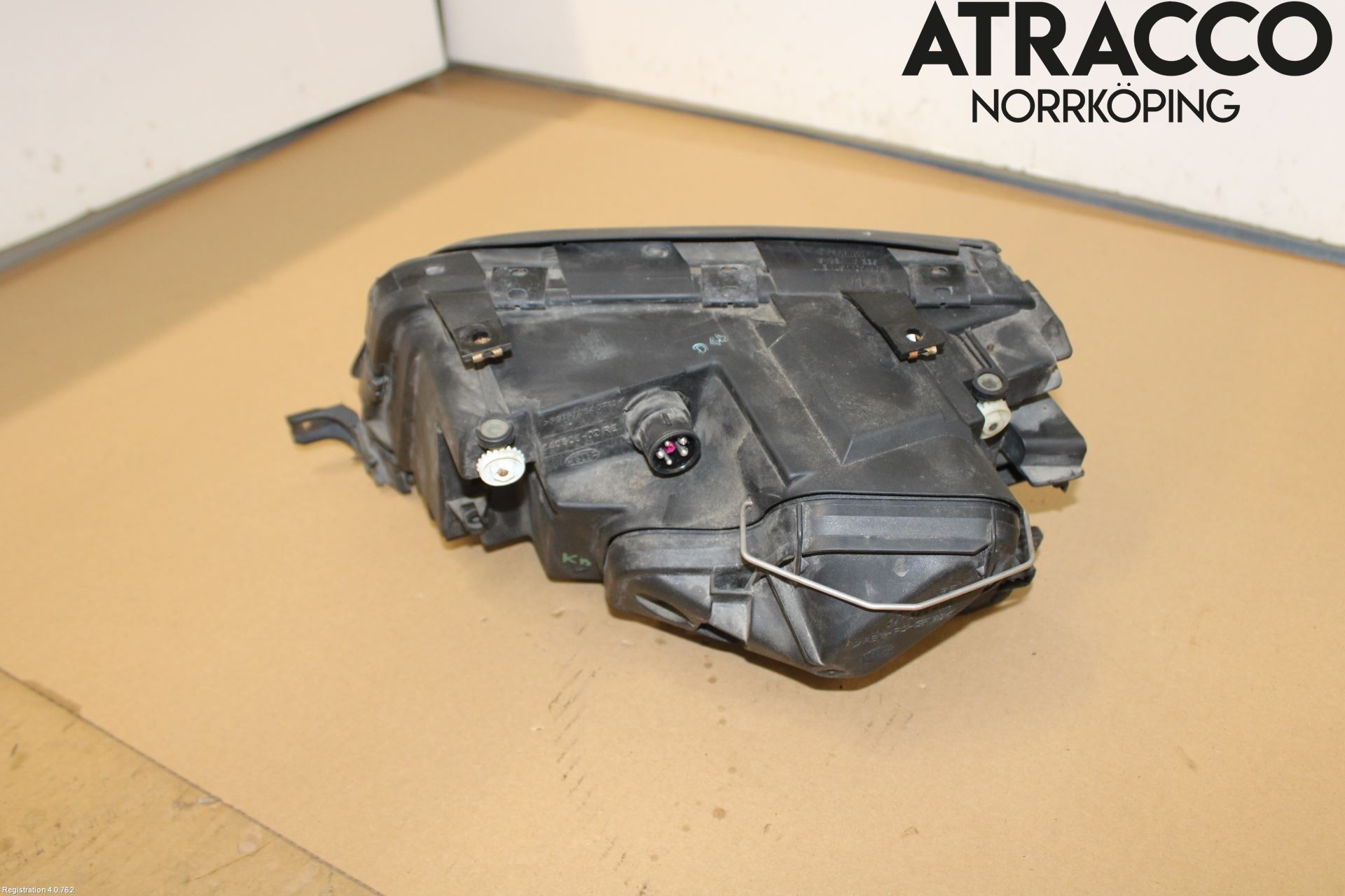 Audi A6/S6     95-97 Strålkastare Höger