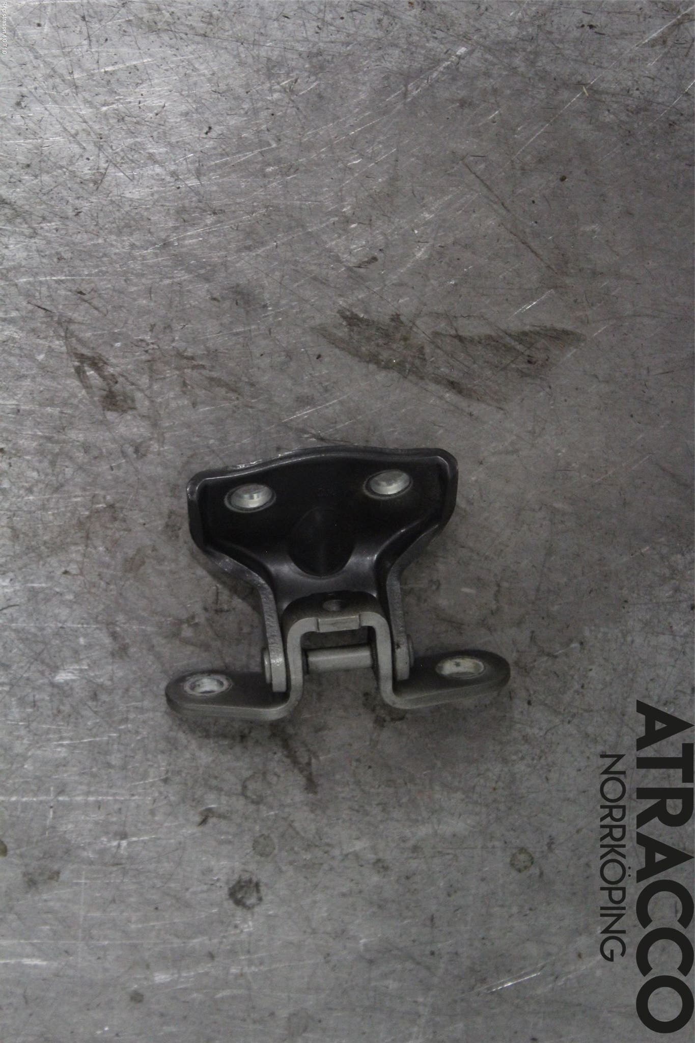 Hyundai SANTA FE 06-12 Dörrgångjärn