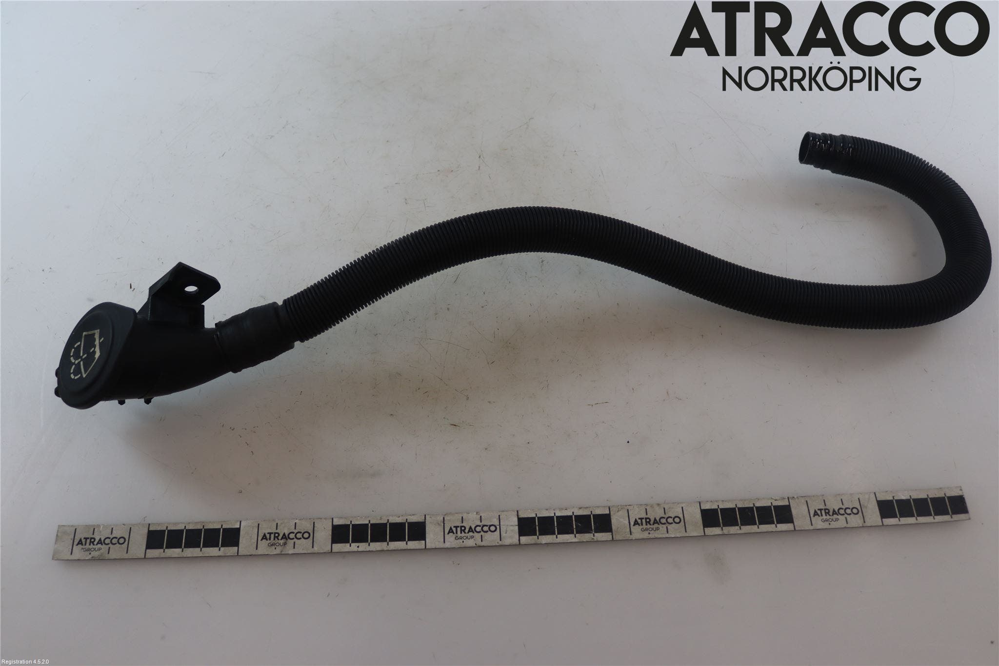 BMW 5 E60/61 Sed/Tou 02-10 Spolartank Påfyllningsrör