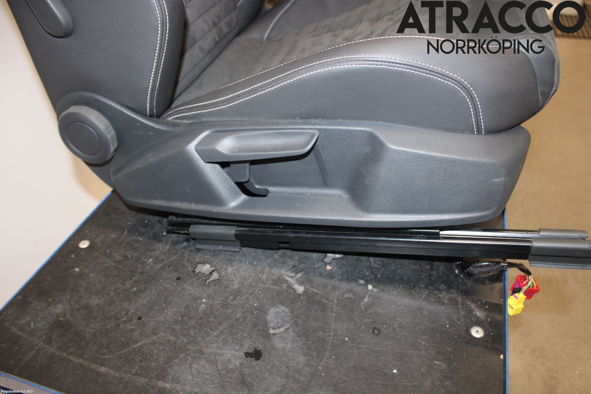 Volkswagen VW PASSAT 20-24 Inredning Stol Fram Hö