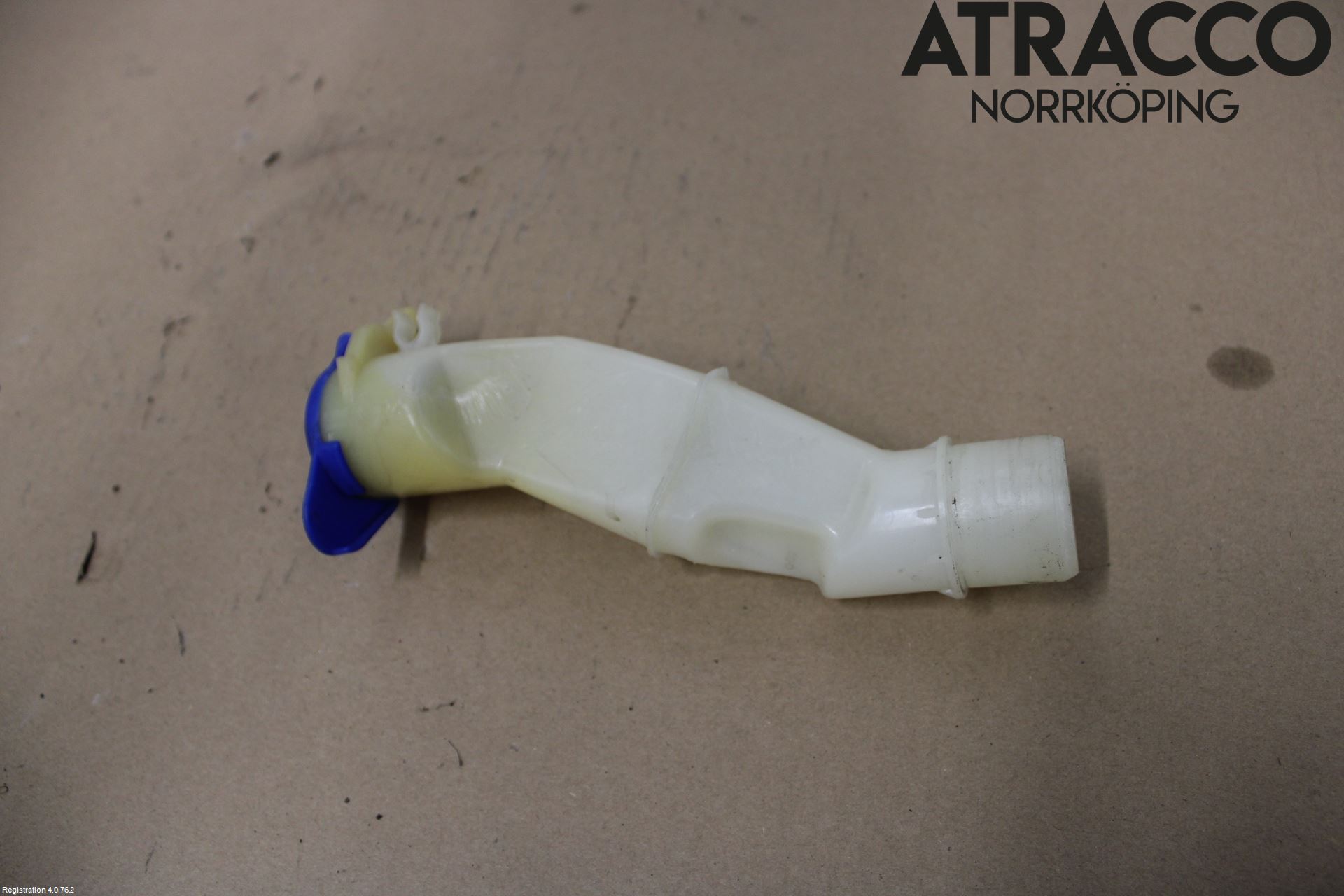 Volvo V70 05-08 Spolartank Påfyllningsrör