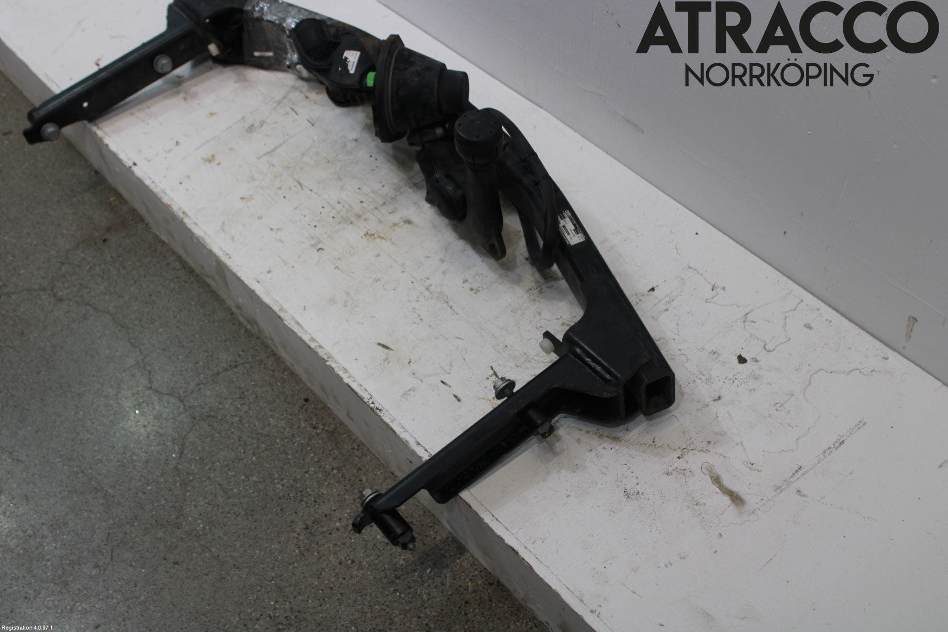 Audi A4/S4 B9 16-19 Dragkrok