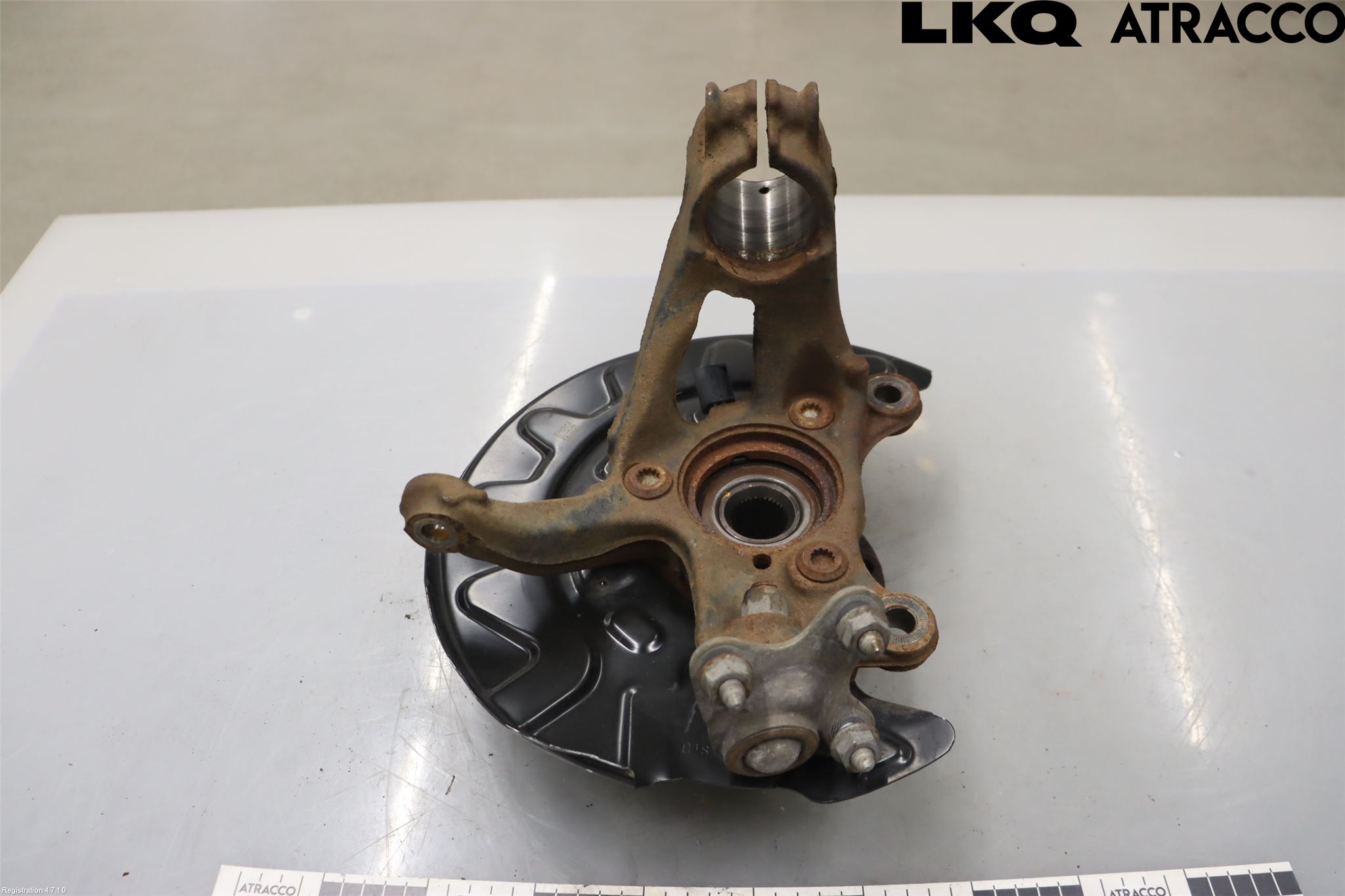 Skoda OCTAVIA (NX) 20- Styrspindel Lagerhus Vä