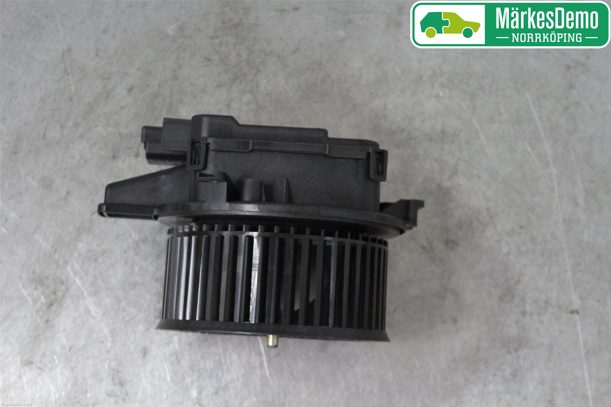 Audi A4/S4 B9 20- Värmefläkt