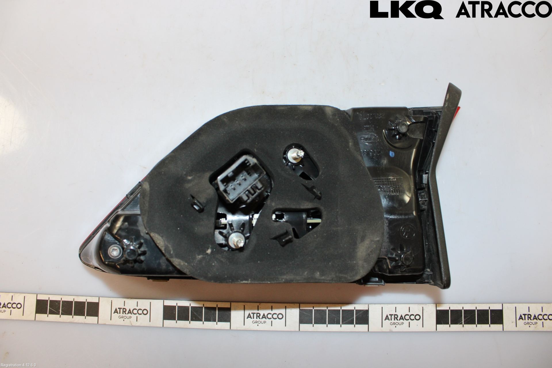 Volkswagen VW TIGUAN 16-24 Bakljus Lucka Hö
