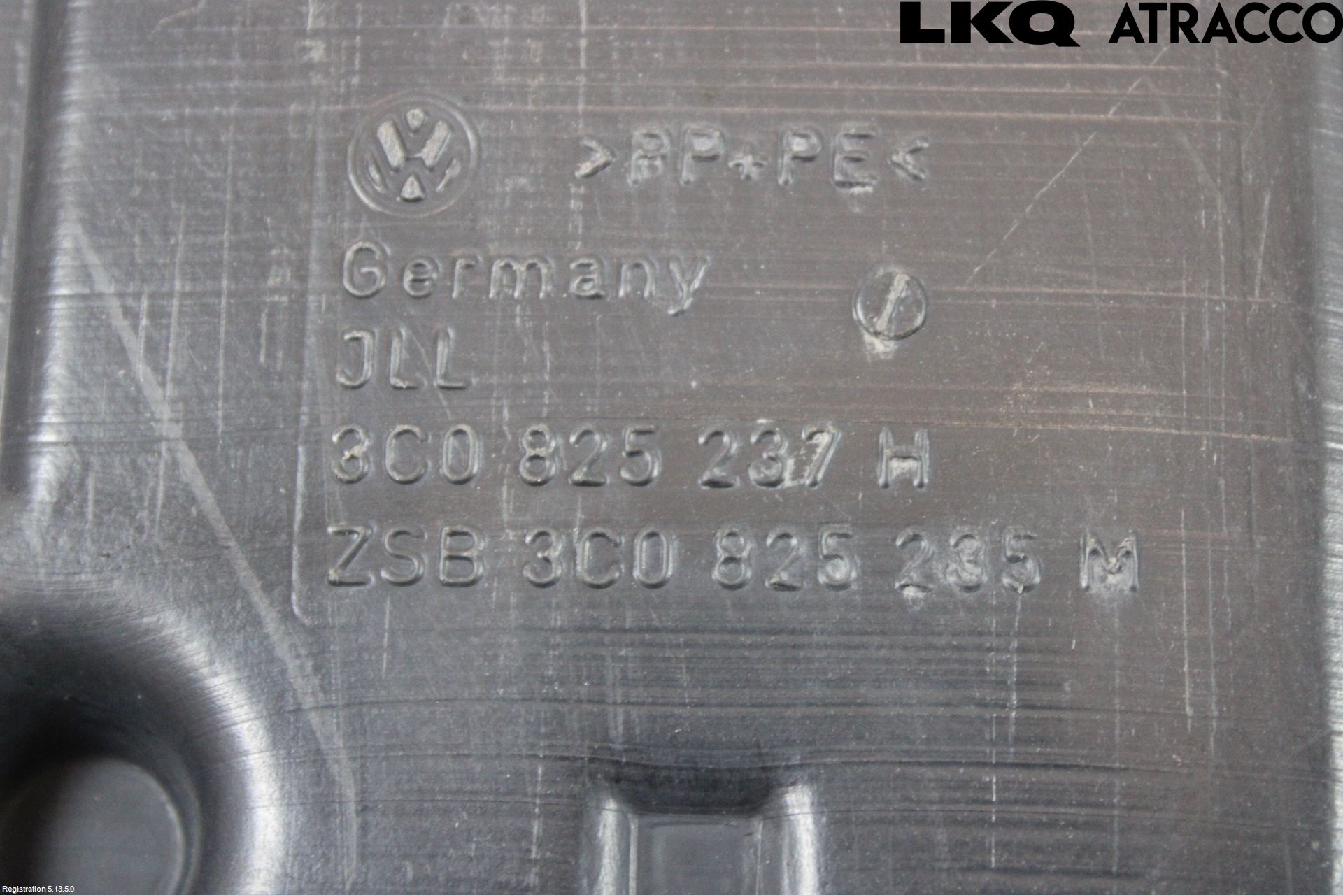 Volkswagen VW PASSAT 11-14 Hasplåt Plåt-Plast