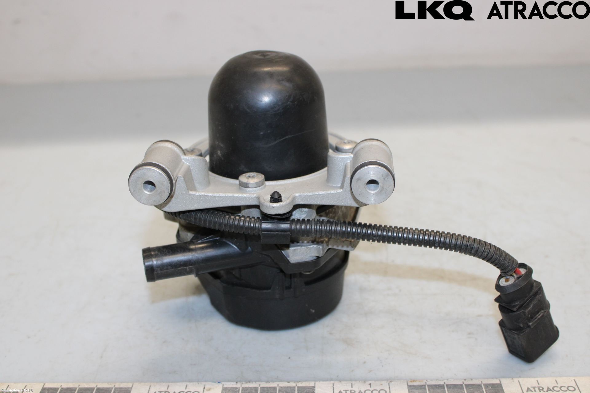 Porsche PANAMERA 09- Luftpump-Avgasrening