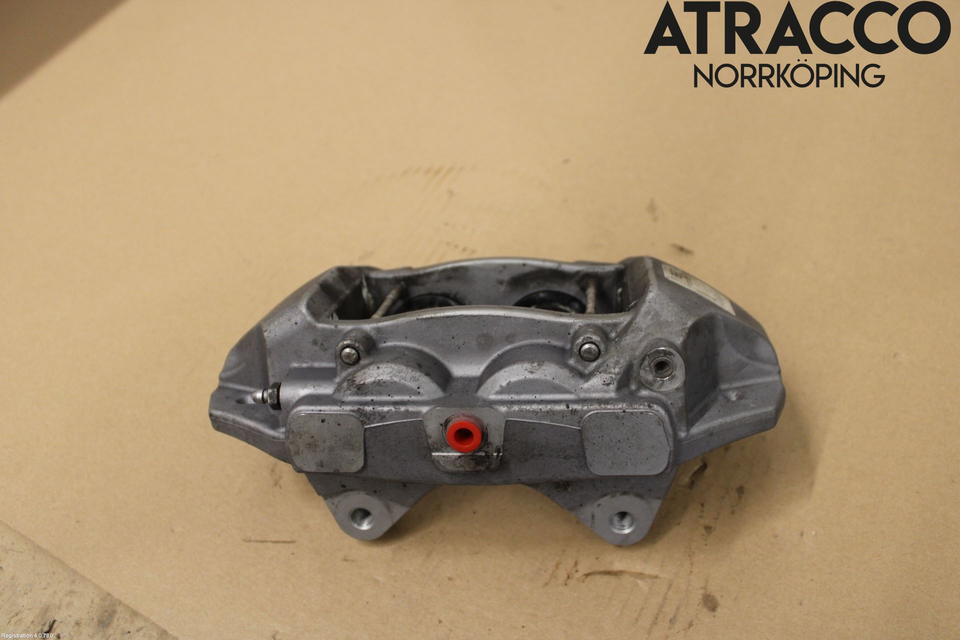 Tesla MODEL 3 17- Bromsok Fram Höger