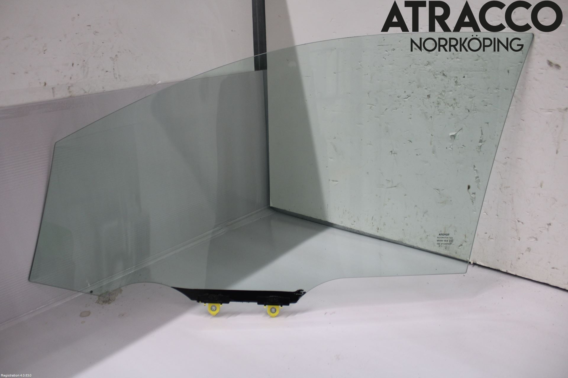 Toyota COROLLA 19- Dörruta Fram Höger