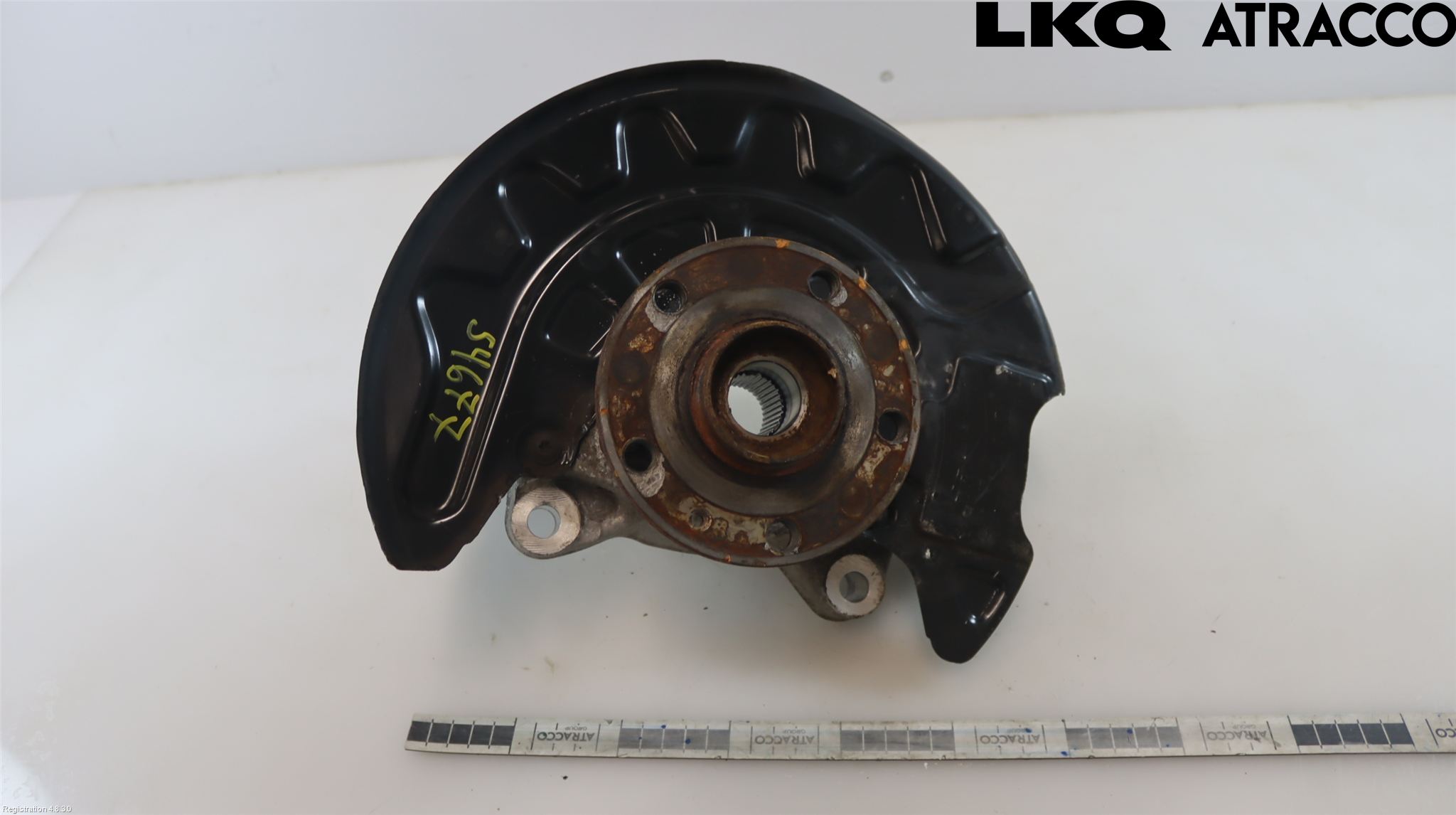 Volkswagen VW PASSAT 15-19 Styrspindel Lagerhus Vä