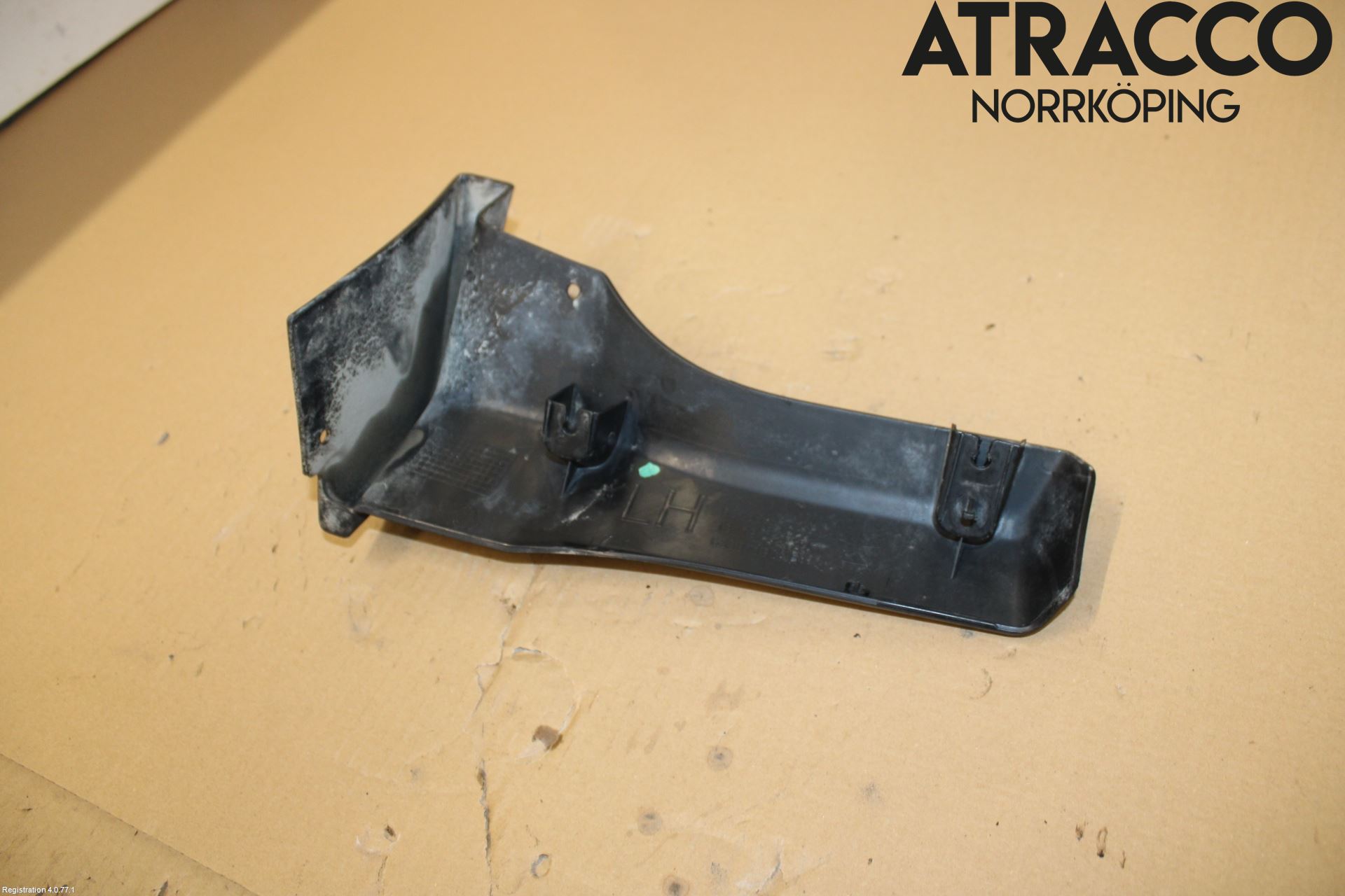 Dodge PICK UP RAM 81- List Skärmkant