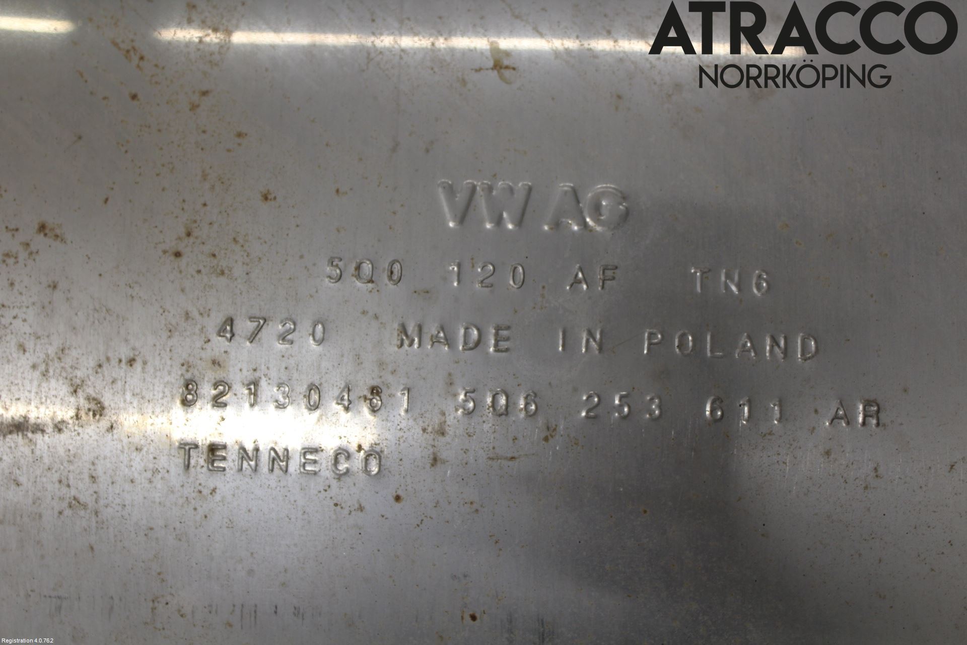 Volkswagen VW GOLF / E-GOLF VIII 20- Avgas Halvsats