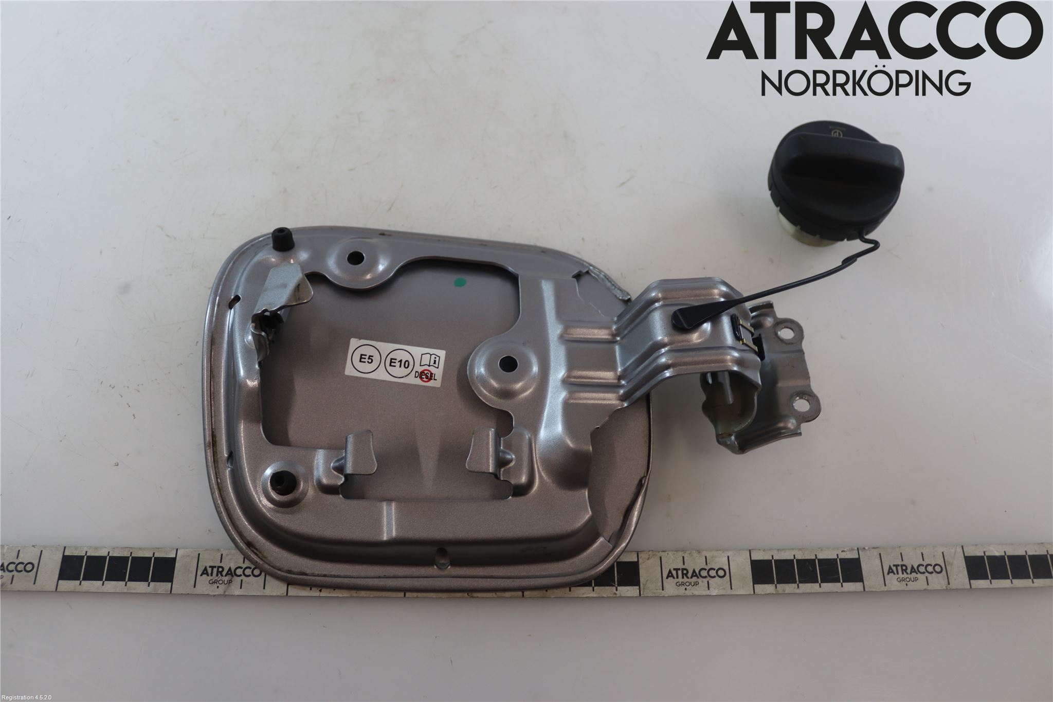 Toyota C-HR 16-23 Tanklucka