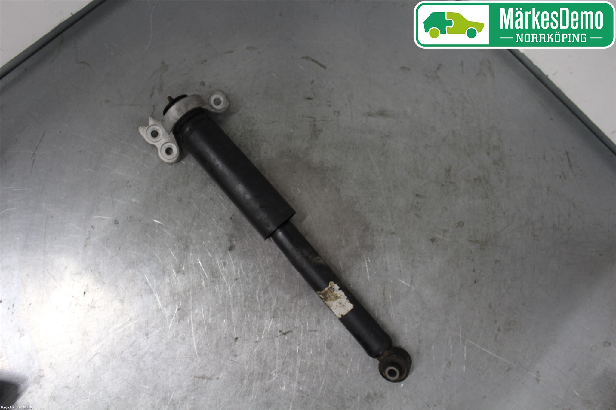 Opel INSIGNIA 17- Stötdämpare Bak