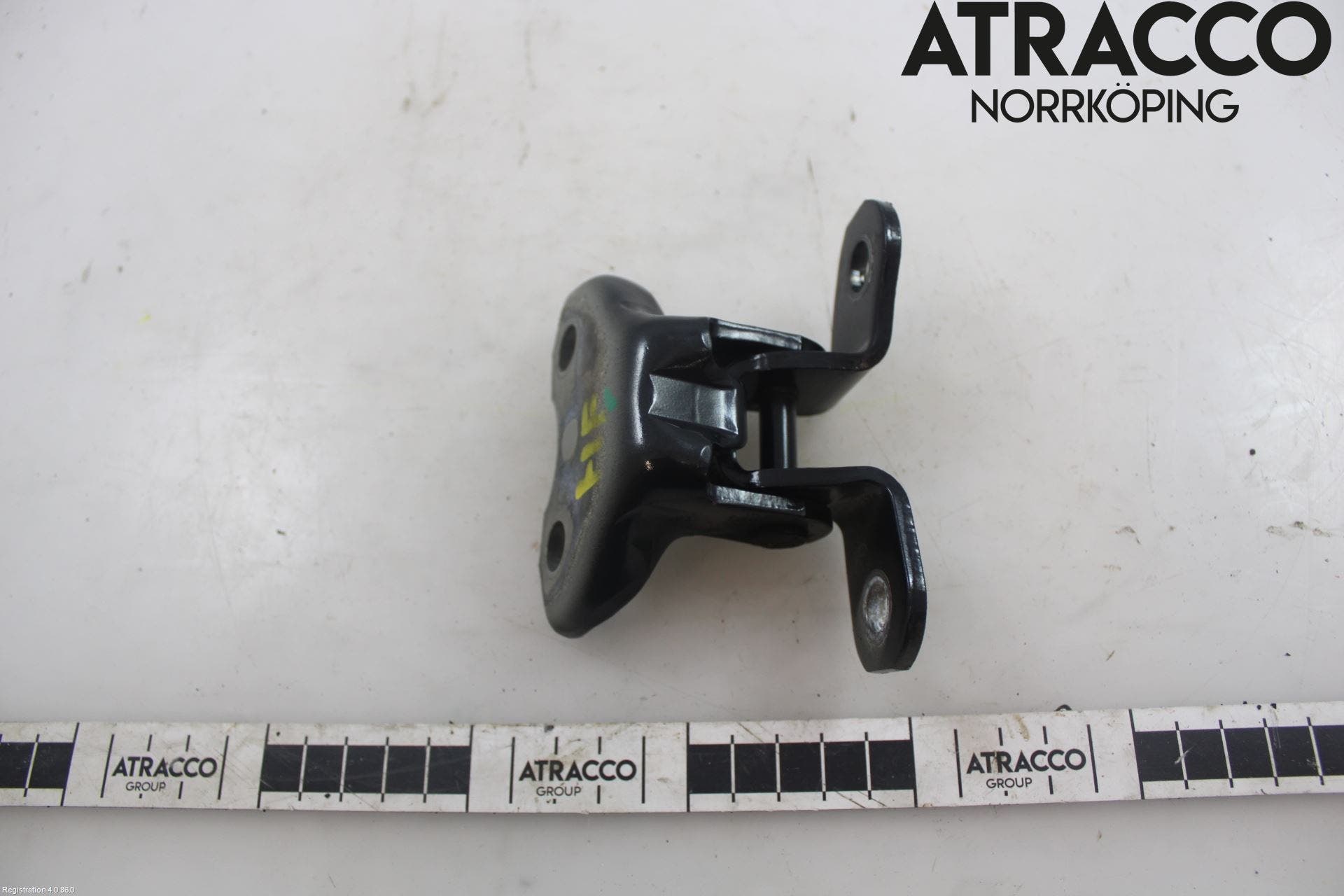 Toyota YARIS XP130 12-14 Dörrgångjärn