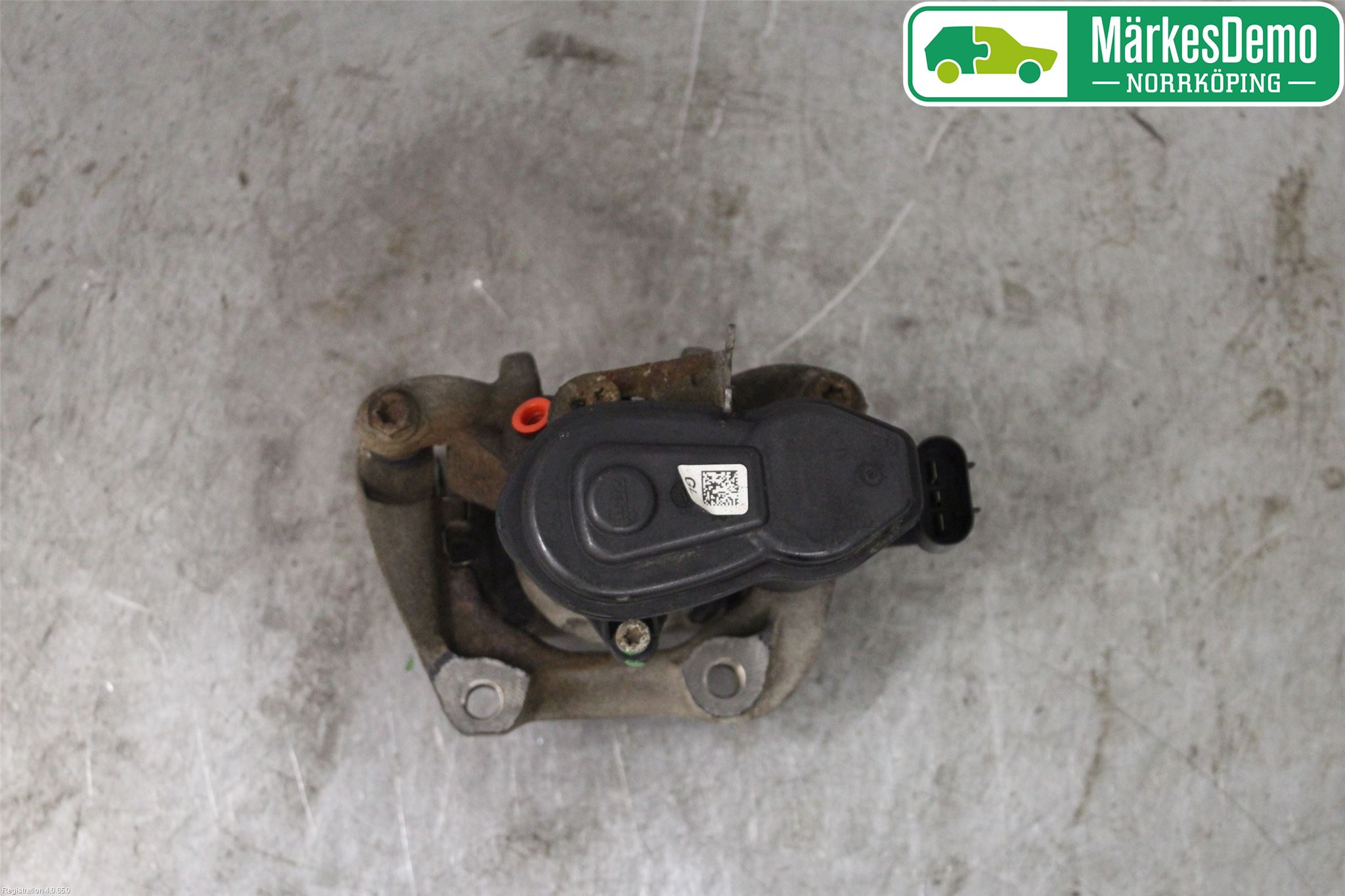 BMW 5 F10/F11/F18 09-17 Bromsok Bak Vänster