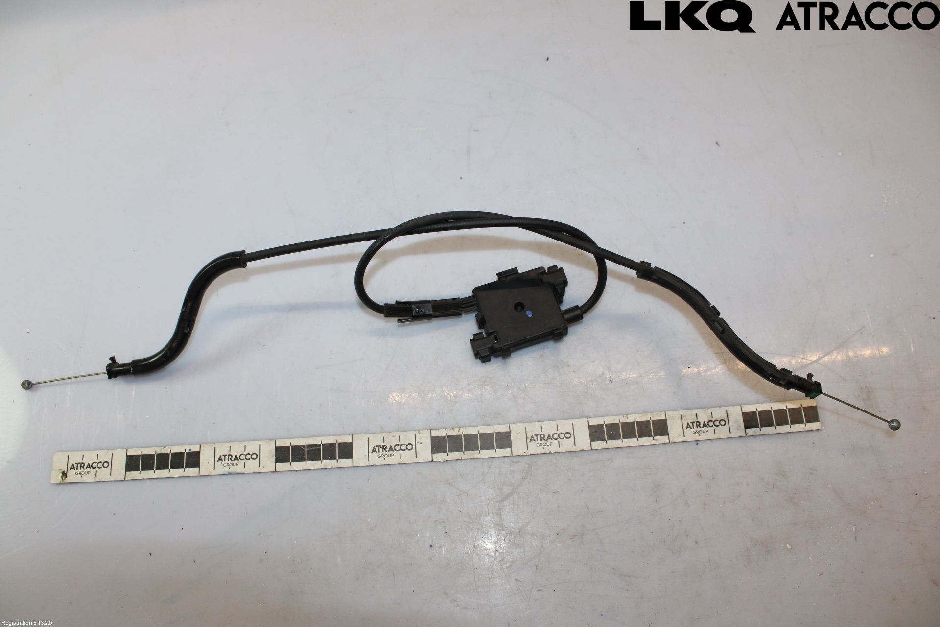 Volkswagen VW T-ROC 18- Huvlås Wire-Spak