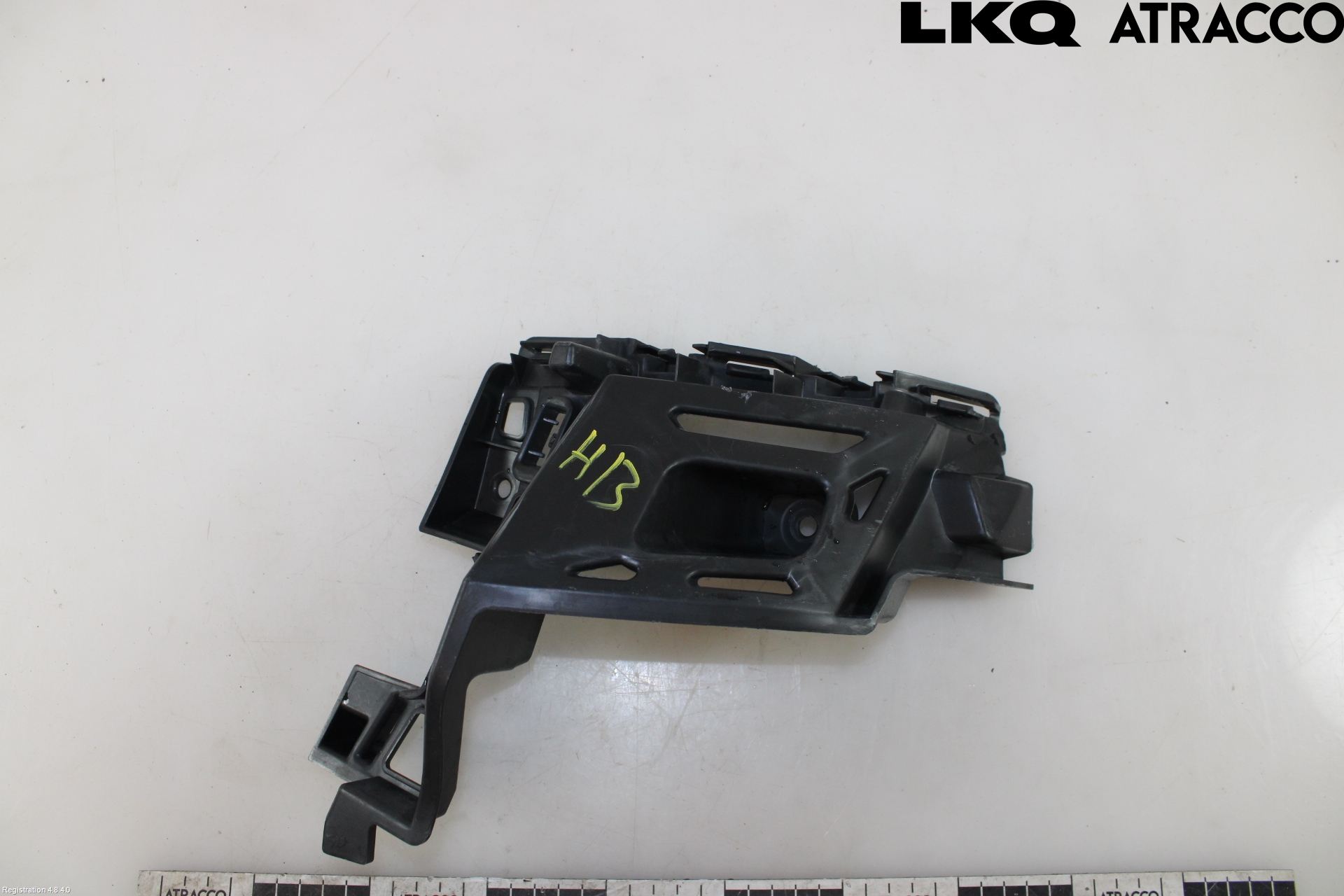 Seat ATECA 16->> Stötfångarfäste Bak Hö