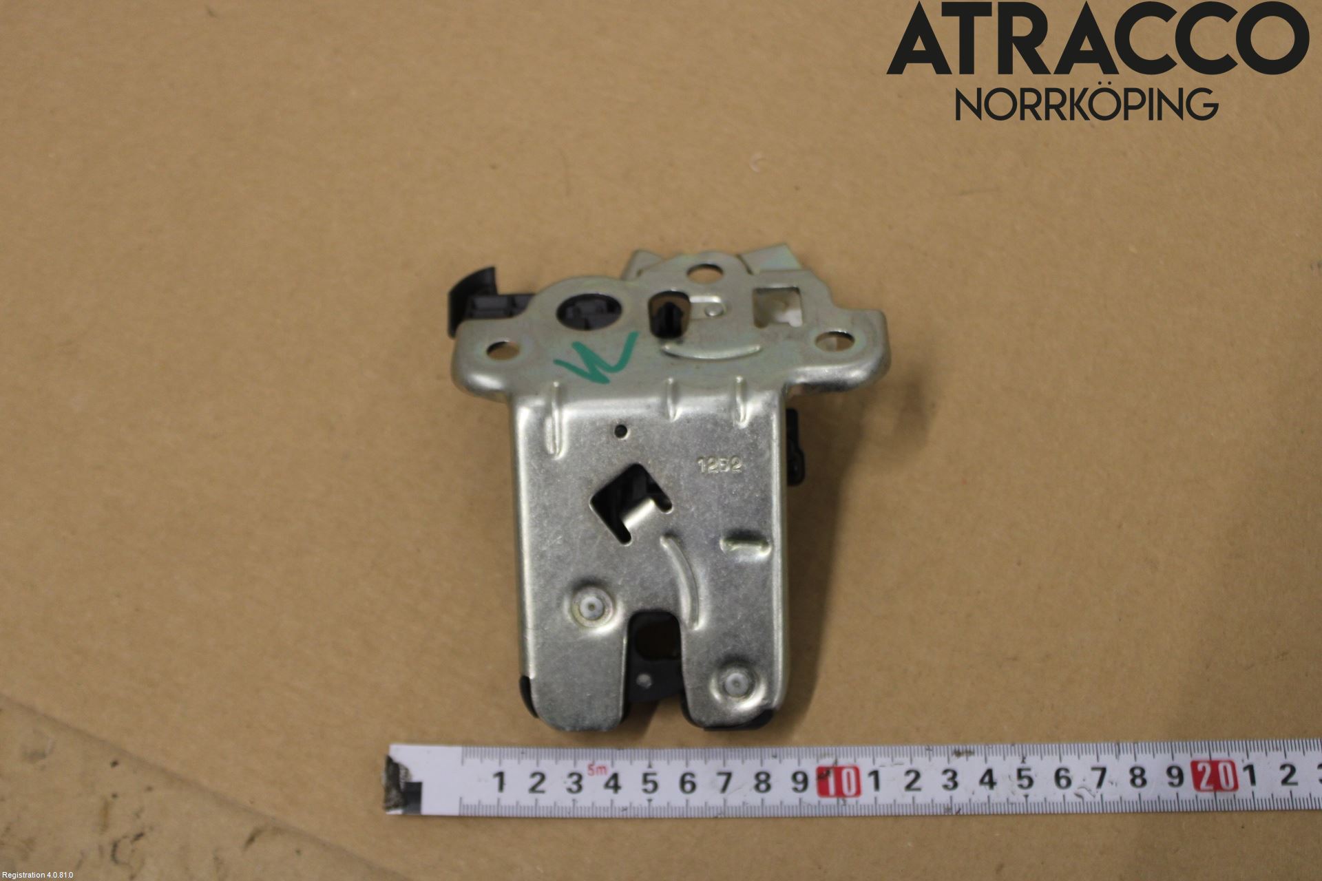 Audi A1/S1 11-18 Låskista Baklucka