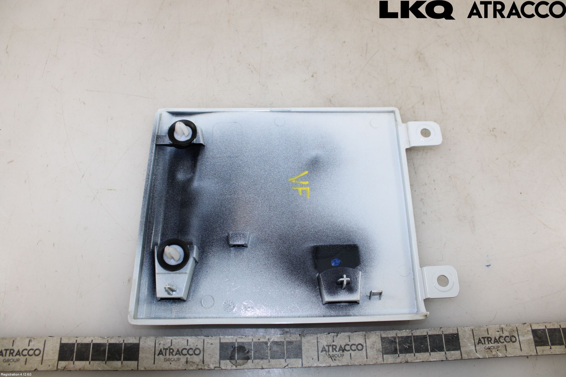 Nissan PRIMASTAR Tanklucka