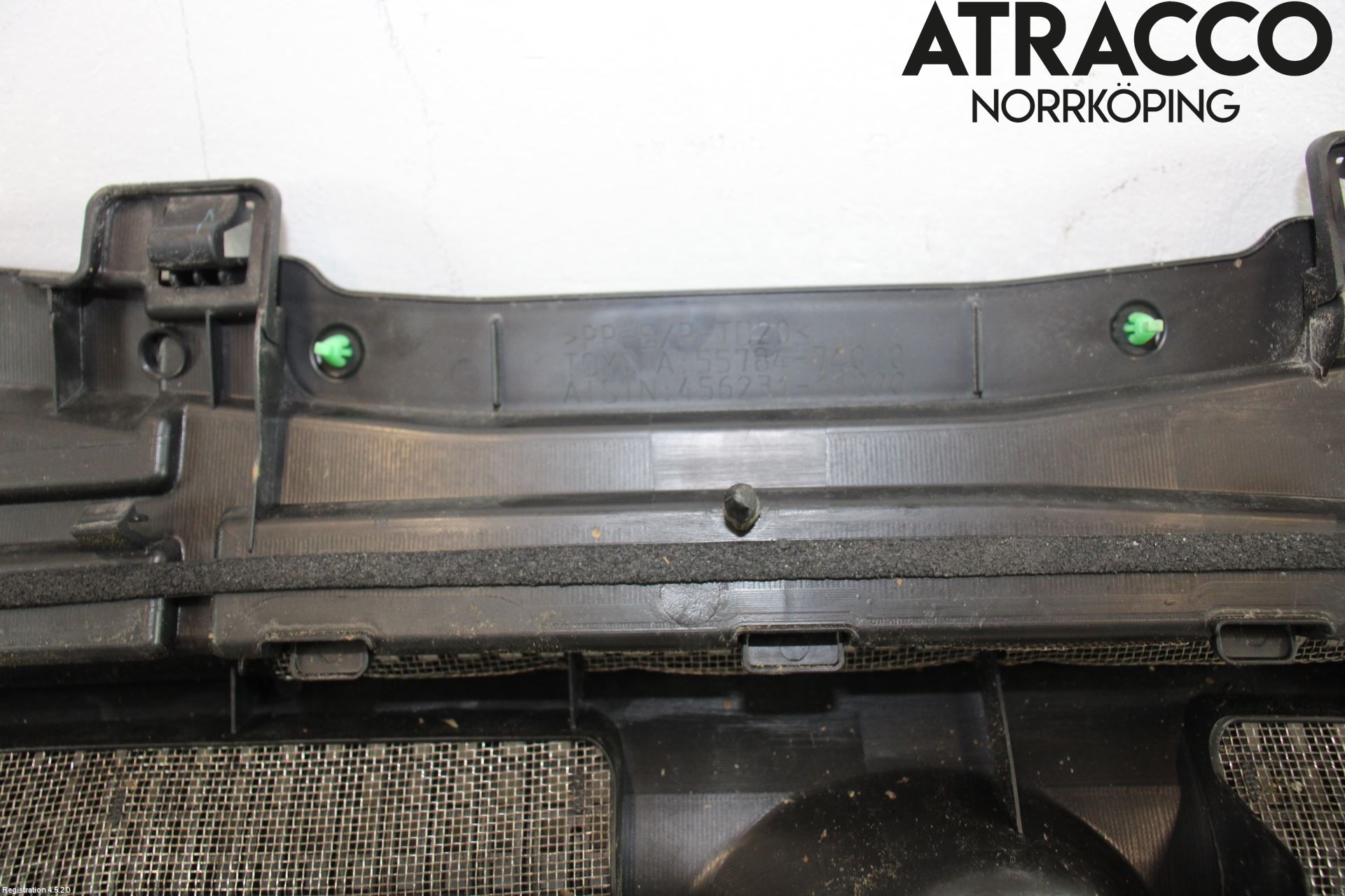 Toyota iQ Torpedplåt-Torpedplast